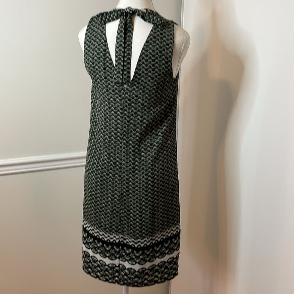 H&M H&M Back Neck Tie Sleeveless GeoAbstract Sheath Dress 6 Size M / US 6-8 / IT 42-44 - 5 Thumbnail