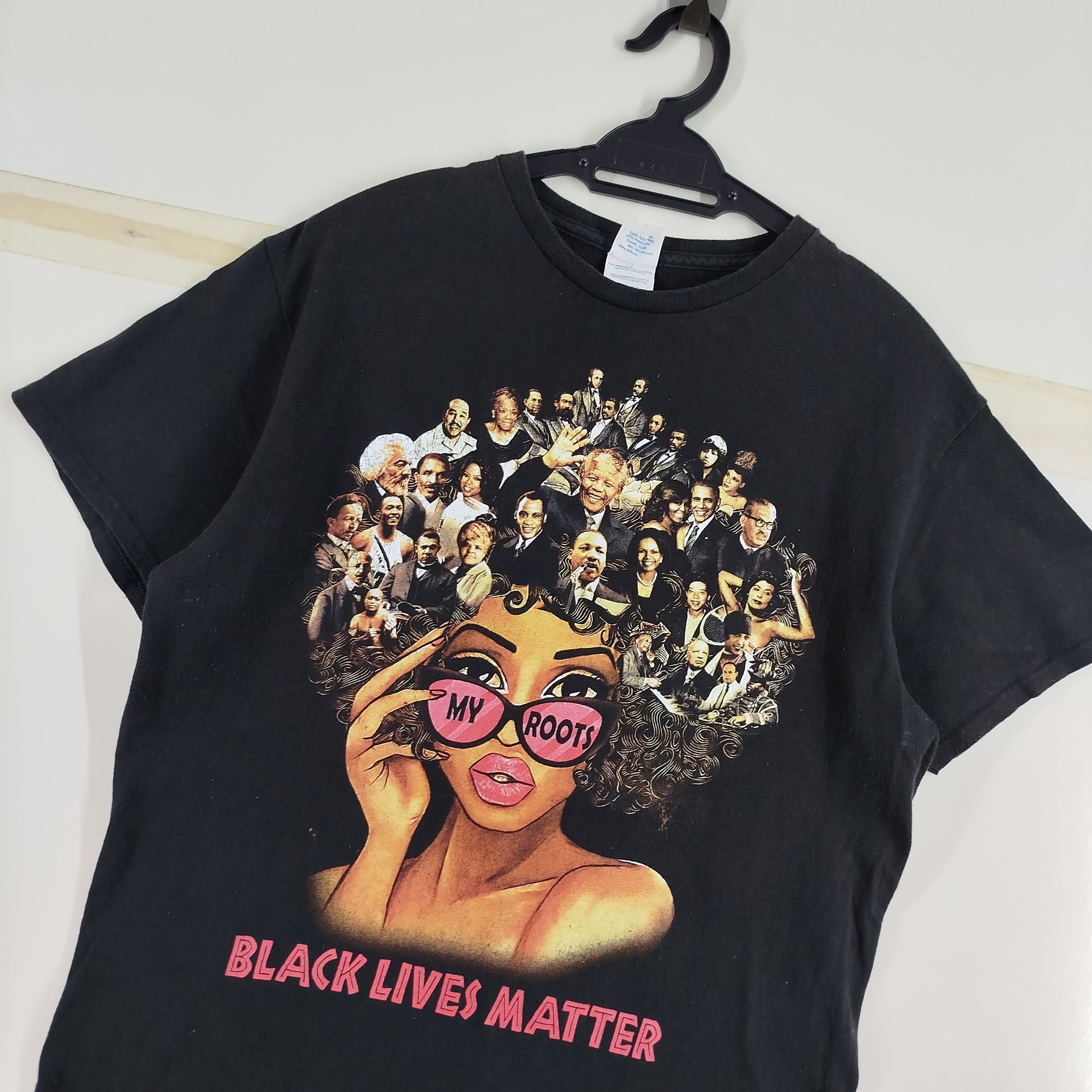 Rap Tees Black Lives Matter Big Print Big Spell Out Size US M / EU 48-50 / 2 - 4 Thumbnail