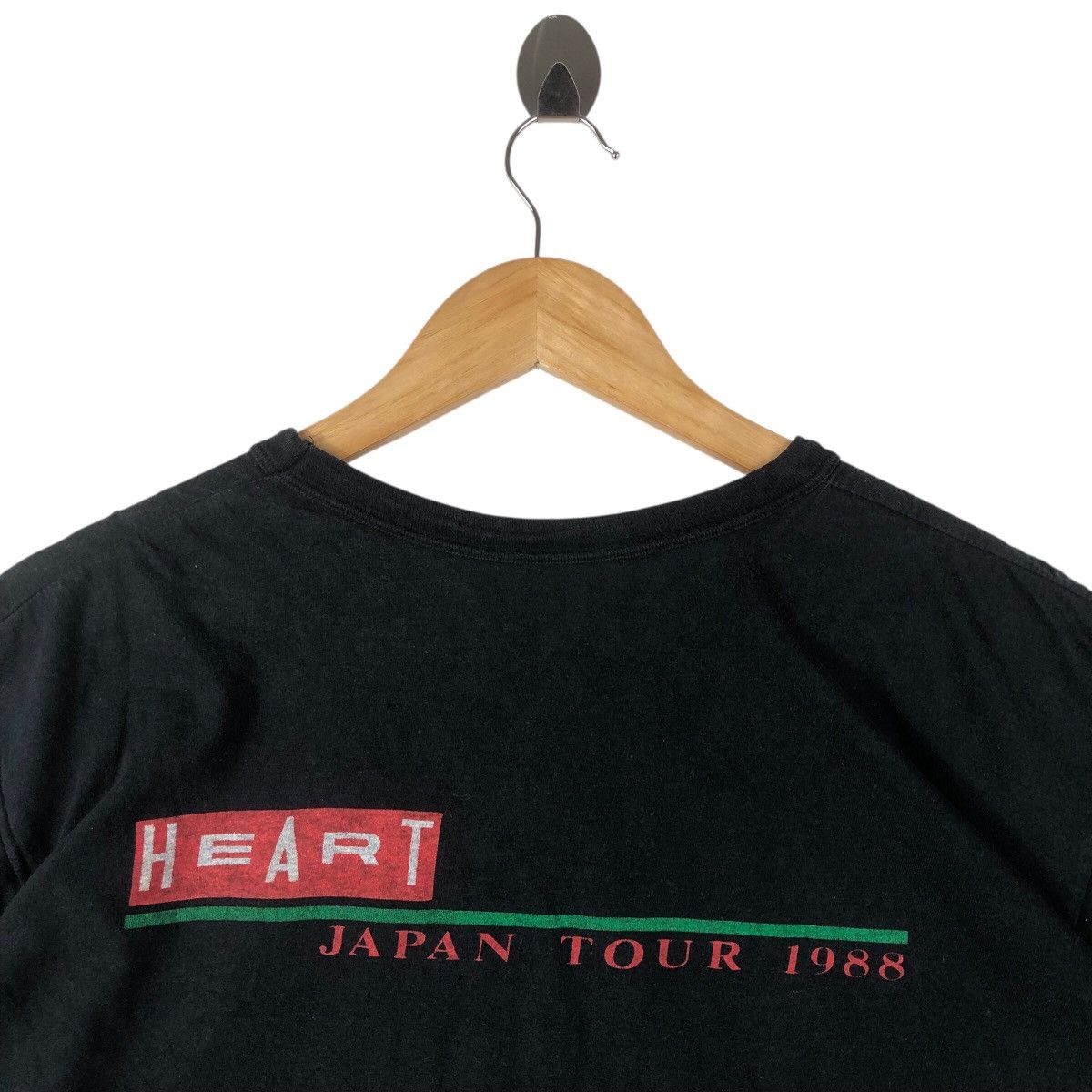 Band Tees × Vintage Vintage 1987 HEART Bad animal japan tour band tees Size US M / EU 48-50 / 2 - 9 Thumbnail