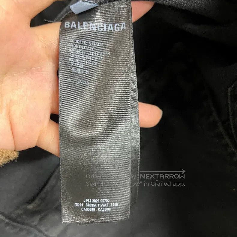 Balenciaga Balenciaga Black plain graffiti single-breasted button-dow Size US M / EU 48-50 / 2 - 6 Thumbnail
