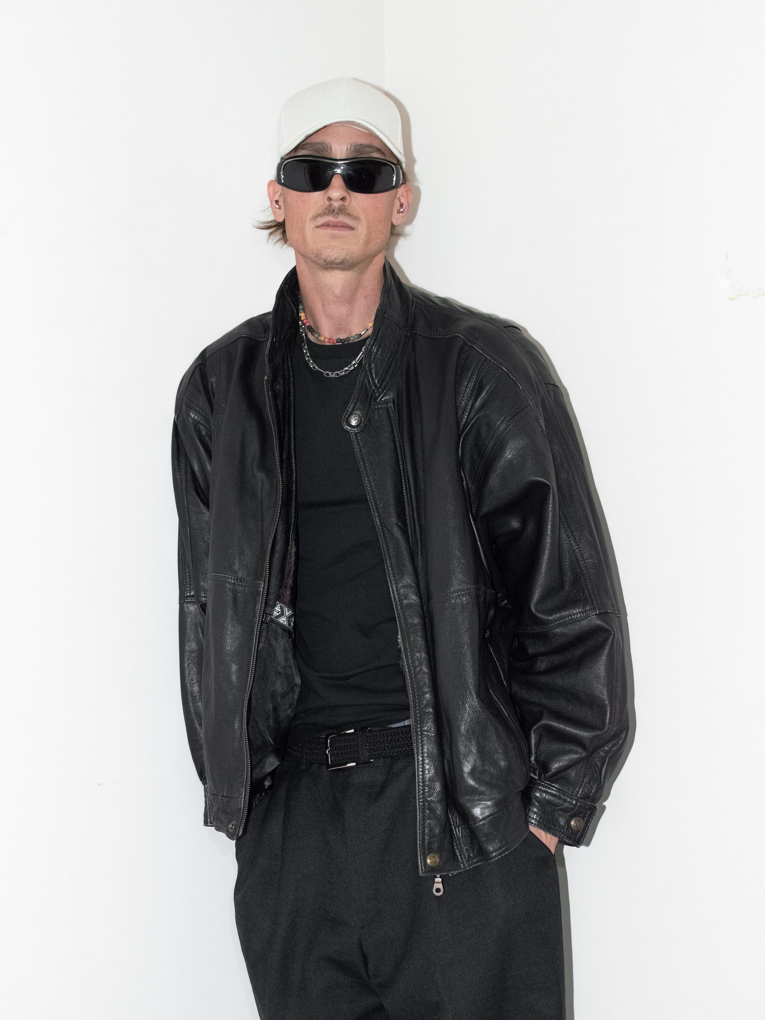 Designer × Japanese Brand × Vintage Y2K Vintage baggy oversized bomber Leather jacket Size US L / EU 52-54 / 3 - 1 Thumbnail
