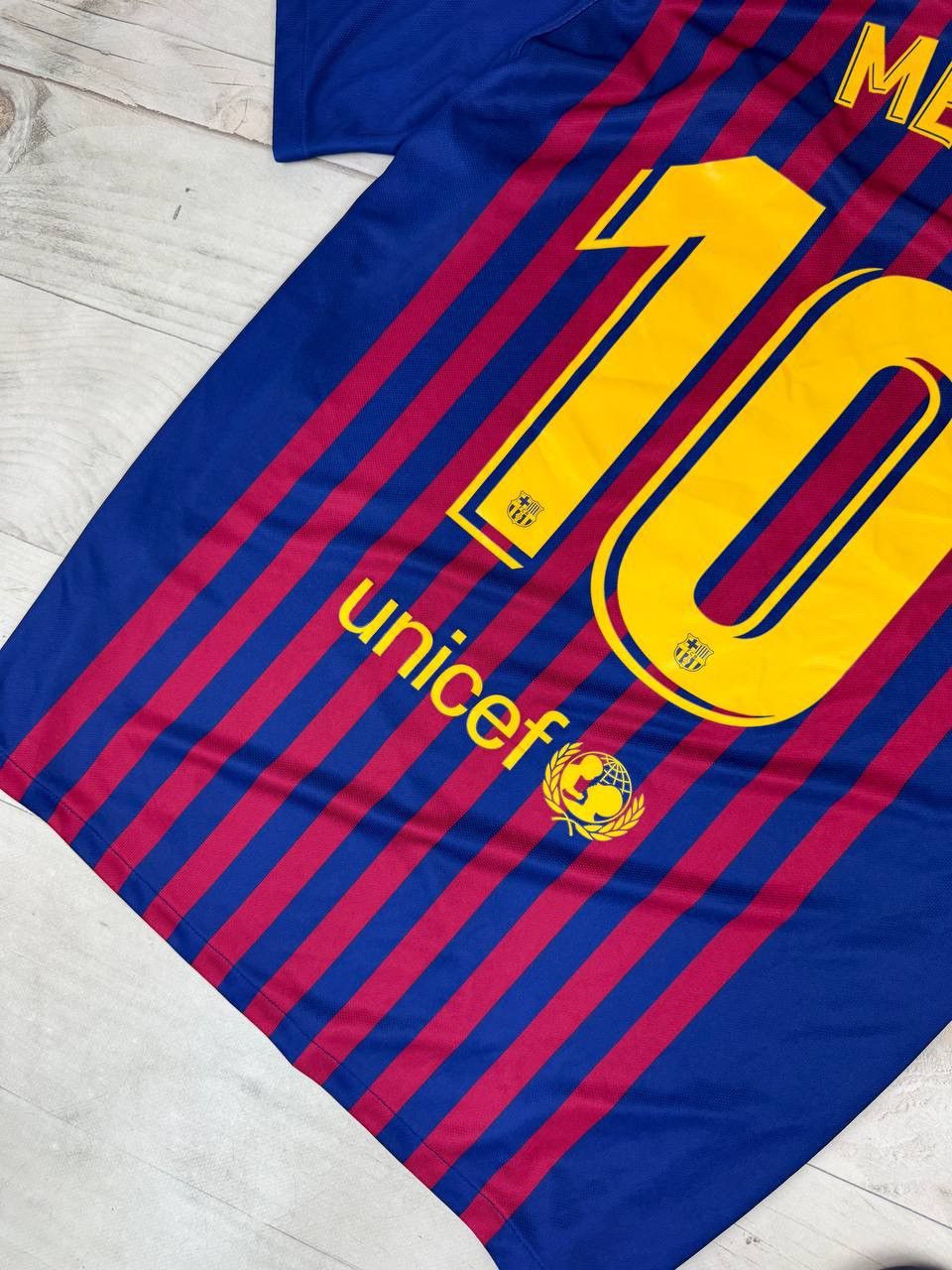 Nike Nike BARCELONA 2018 2019 Messi #10 HOME SHIRT JERSEY Size US XL / EU 56 / 4 - 15 Thumbnail