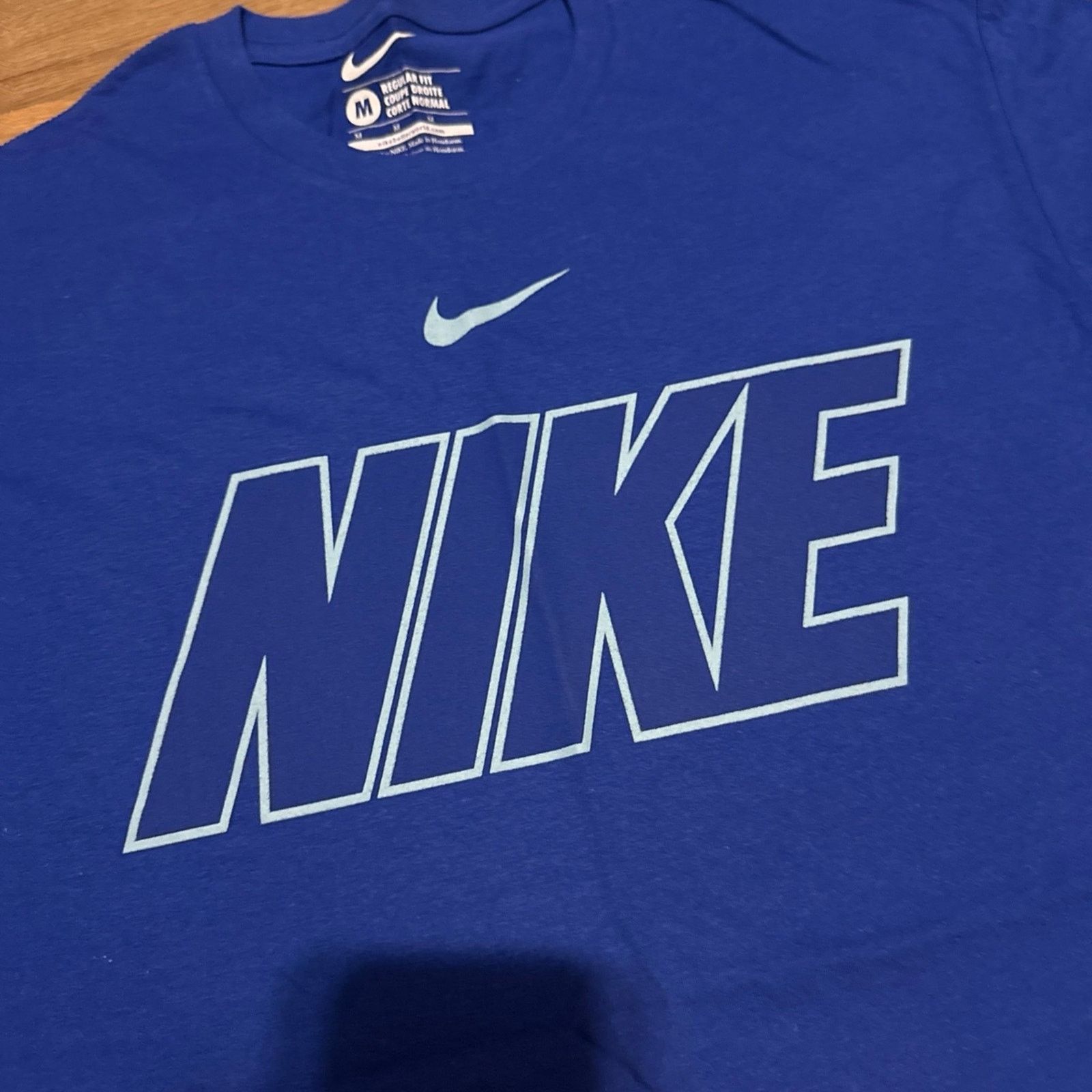 Nike 2015 Nike Spell Out Center Swoosh Short Sleeve Shirt Size US M / EU 48-50 / 2 - 2 Thumbnail