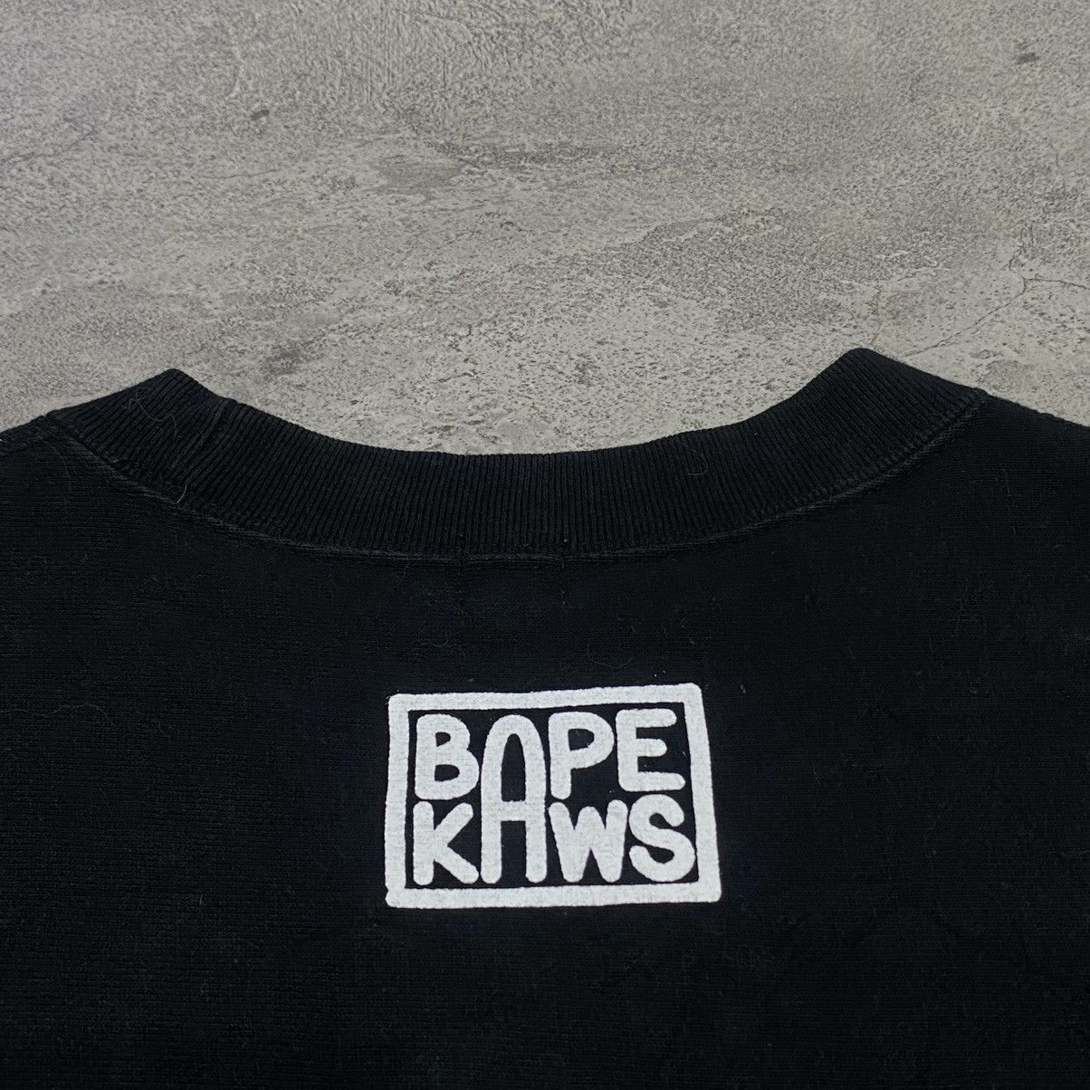 Bape × Kaws Bape Baby Milo X Kaws Crewneck Size S / US 4 / IT 40 - 7 Thumbnail