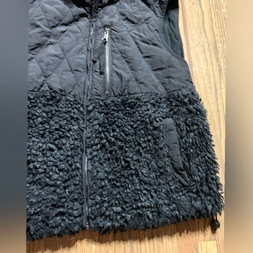 Abercrombie & Fitch Abercrombie & Fitch Vest Black Small Women Fleece Polyest er Soft Collection Basic Jacket (S) Size S / US 4 / IT 40 - 3 Thumbnail