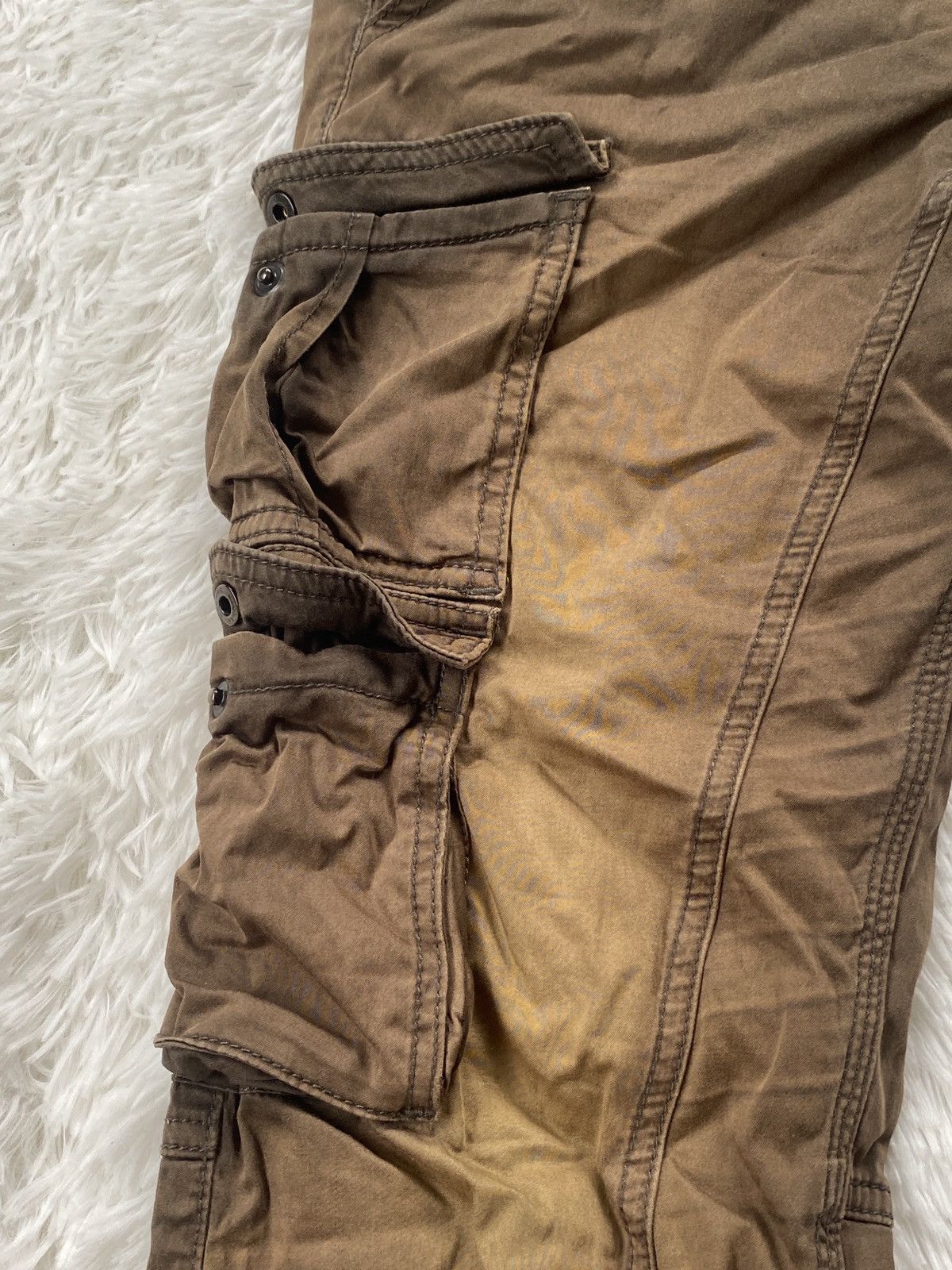 Japanese Brand 🔥BINDING OFFER NOW🔥Hideaways Nicole Cargo pant multipocket Size 31" - 9 Thumbnail