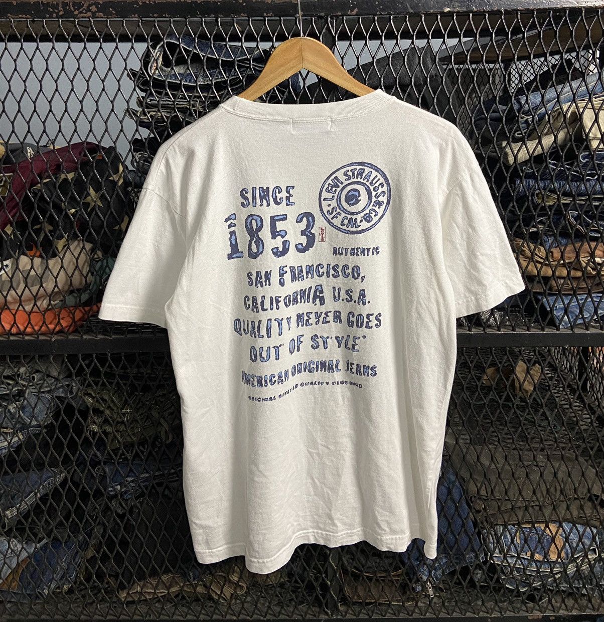 Levi's × Levi's Vintage Clothing × Vintage Vintage Levi’s Rare Design Collaboration Tee Size US L / EU 52-54 / 3 - 1 Thumbnail