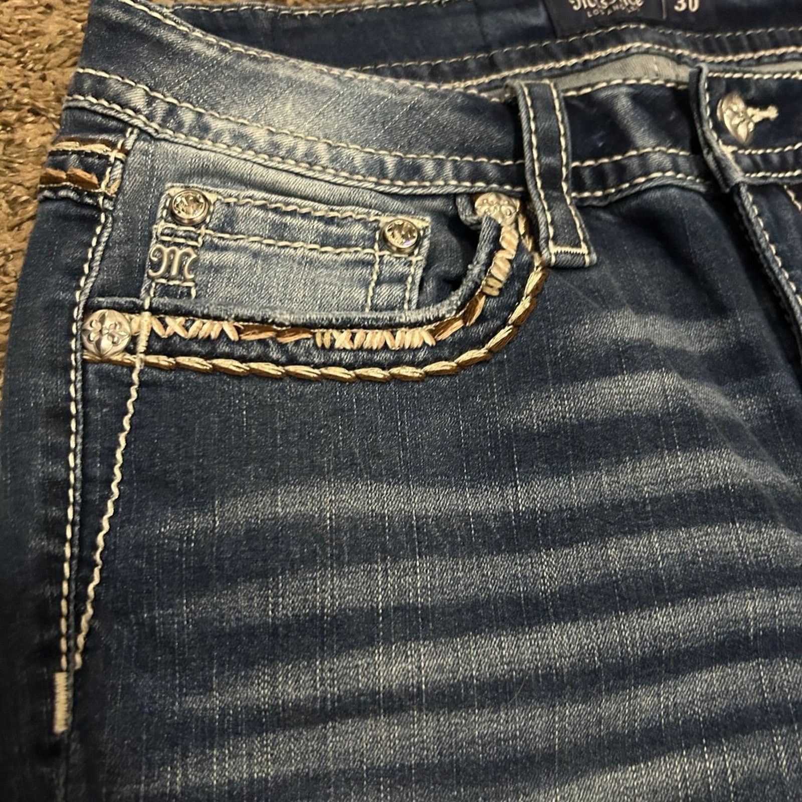 Miss Me Miss Me Women’s Mid Rise Straight Jeans size 30W x 33L Size 30" / US 8 / IT 44 - 5 Thumbnail