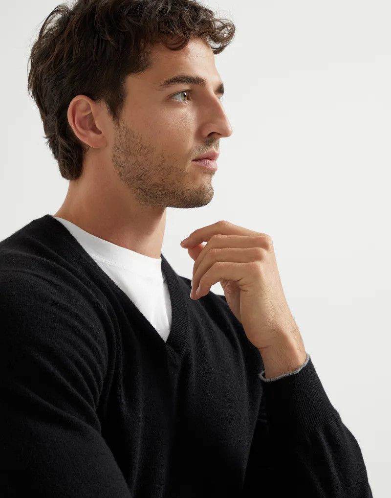 Brunello Cucinelli o1la1rc1a0425 Cashmere Sweater in Black Size US M / EU 48-50 / 2 - 3 Thumbnail