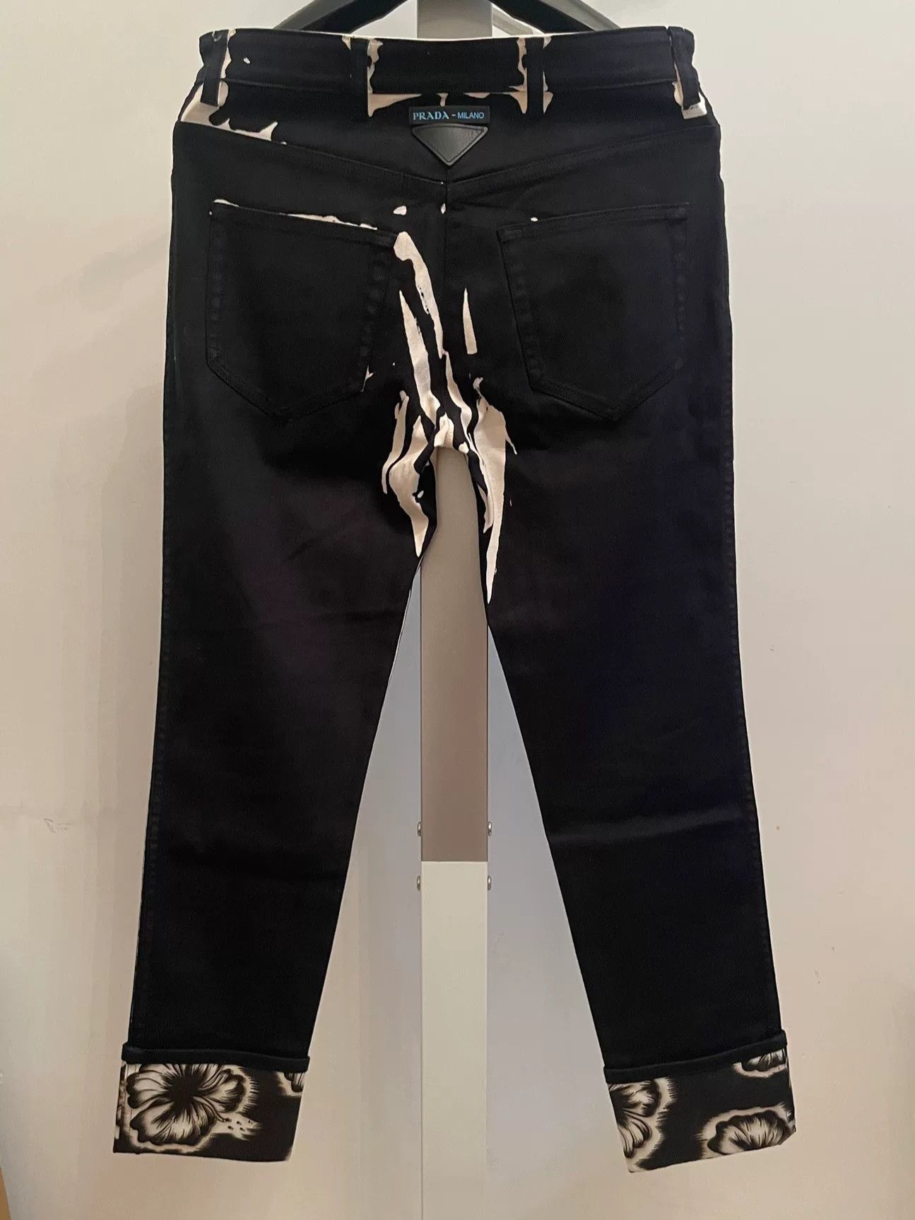 Prada Prada Triangle Logo Casual Pants Size 26" / US 2 / IT 38 - 1 Thumbnail