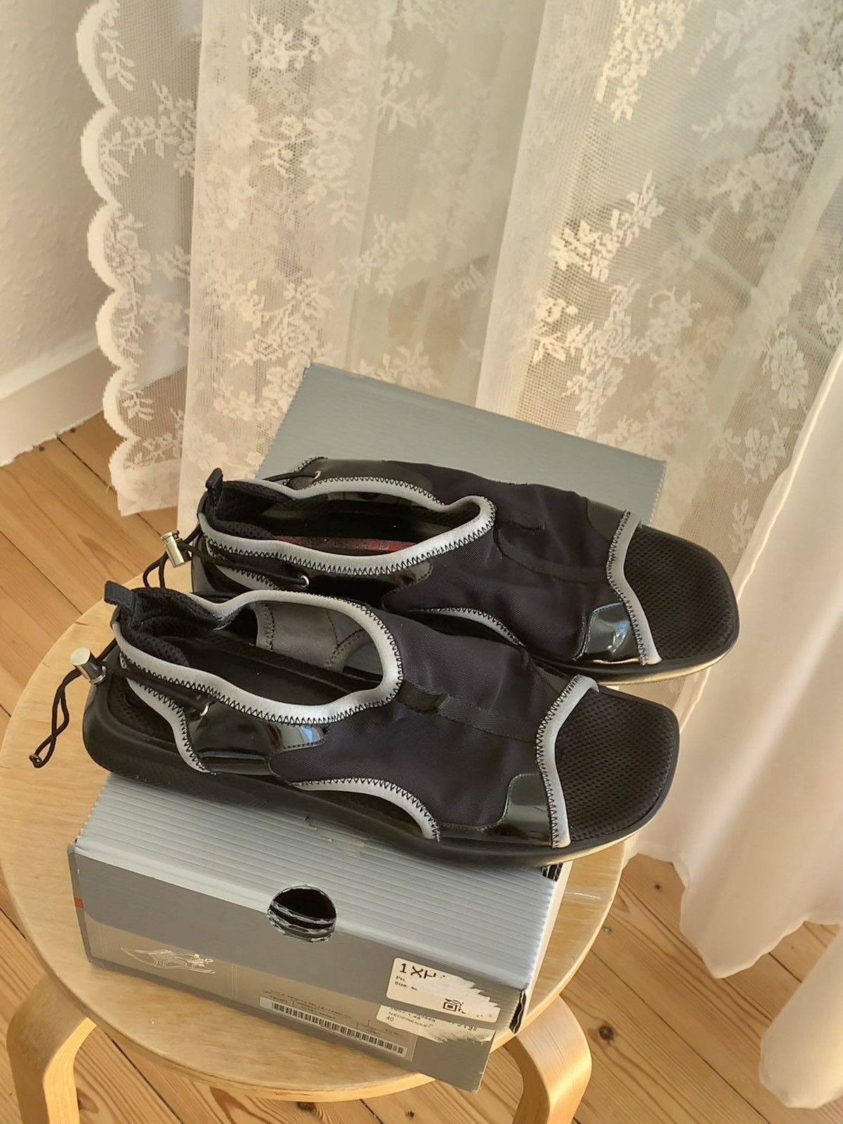 Prada Prada linea rossa chunky vibram sandals Size US 10 / IT 40 - 8 Thumbnail