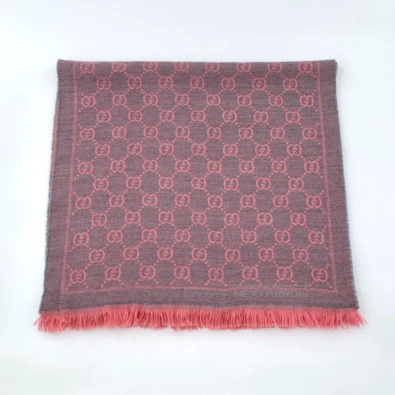Gucci Gucci Gray-pink logo jacquard full-print wool tassel scarf Size ONE SIZE - 1 Thumbnail
