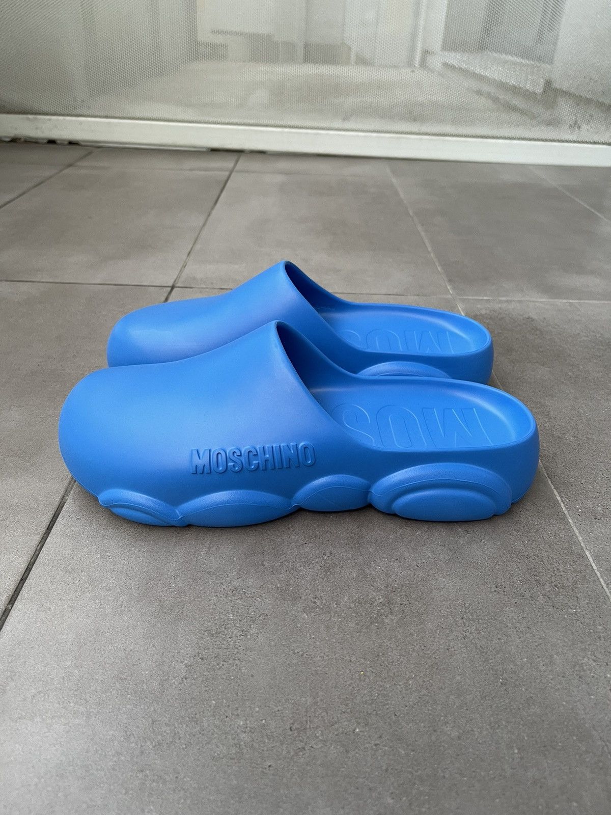 Moschino !DS! SS23 Moschino Cobalto Blue Gummy Bear Mules Size US 10.5 / EU 43-44 - 9 Thumbnail
