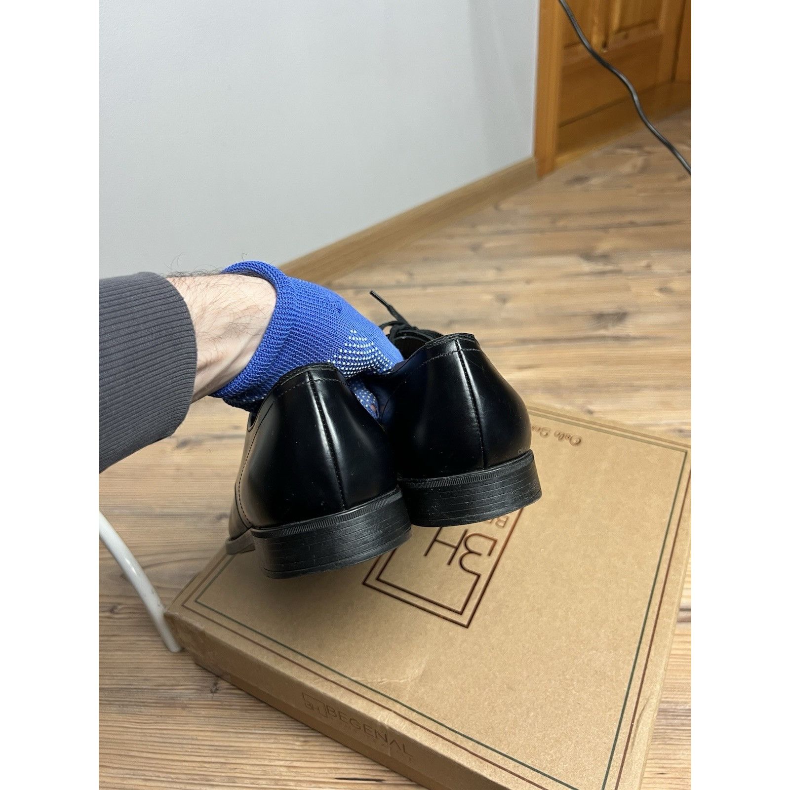 Prada PRADA Black Polished Leather Derby Cap Toe Dress Shoes Size Size US 8 / EU 41 - 12 Thumbnail