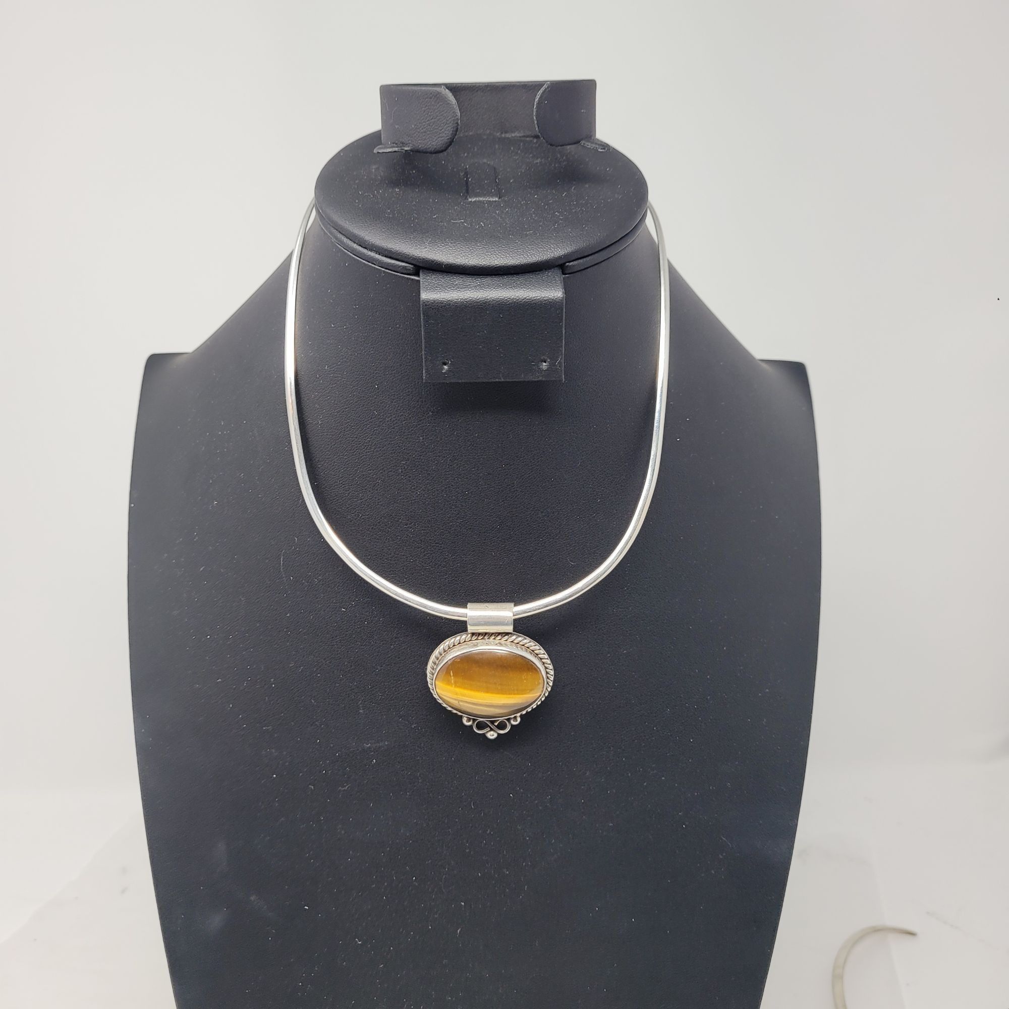 Handmade Signed 925 Artisan Tigers Eye Oval Pendant Silver Torque Cho Size ONE SIZE - 2 Thumbnail