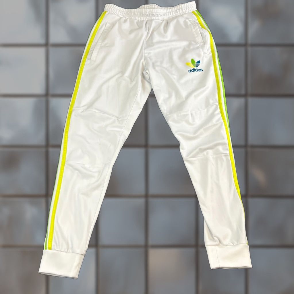 Adidas Adidas Originals Track Pants Mens L White Trefoil Joggers Trousers Gym & Training Pockets Regular Waist 36 in Blended Fabric Polyester Vintage No Size US 33 - 1 Thumbnail