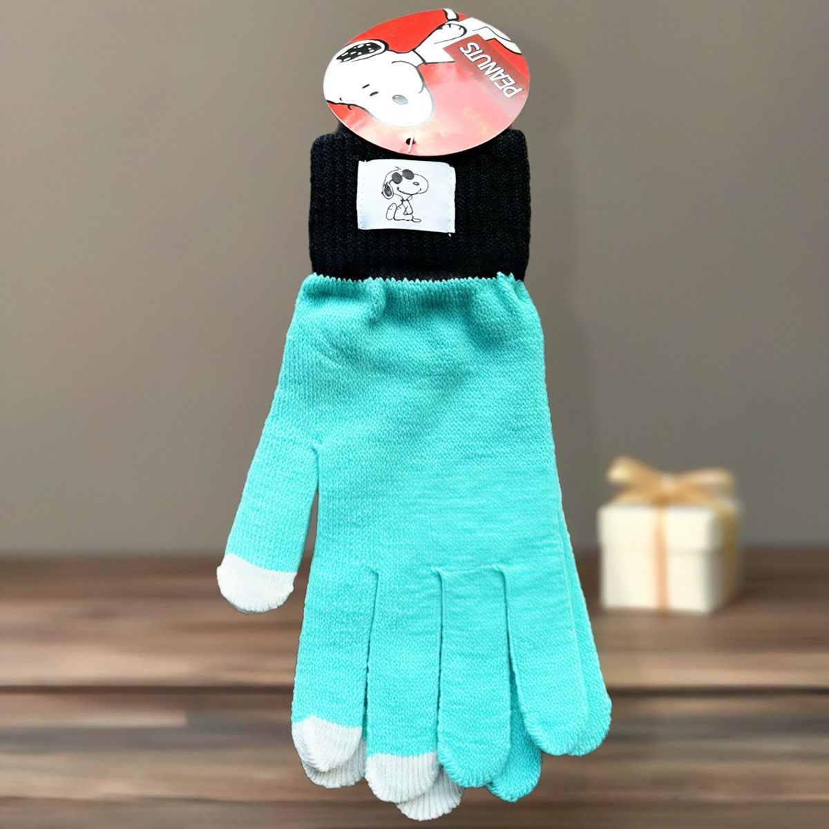 Peanuts Mint Blue Retro Snoopy Joe Cool Peanuts Gloves Adult OneSize Size ONE SIZE - 1 Thumbnail