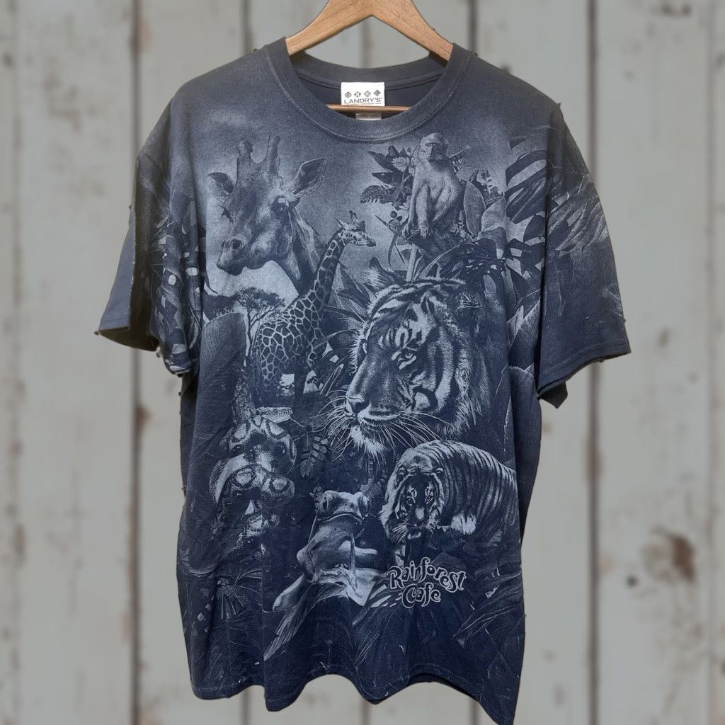Vintage VINTAGE Rainforest Cafe T-Shirt XL Blue Animals Graphic Print Crew Neck Short Sleeve Mens NOS W/tag Size US XL / EU 56 / 4 - 1 Thumbnail