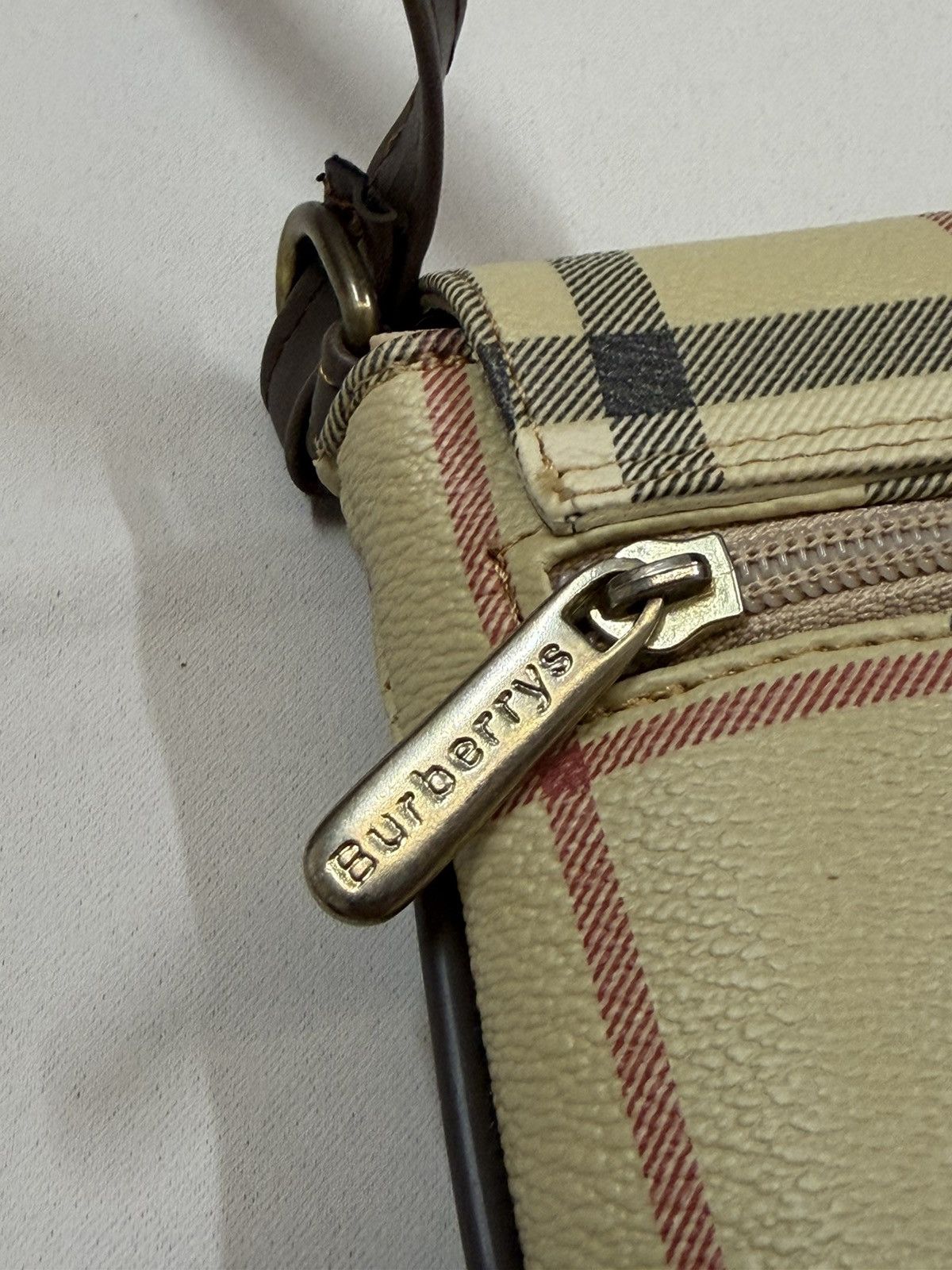 Burberry Burberrys Vintage Crossbody Bag Size ONE SIZE - 5 Thumbnail
