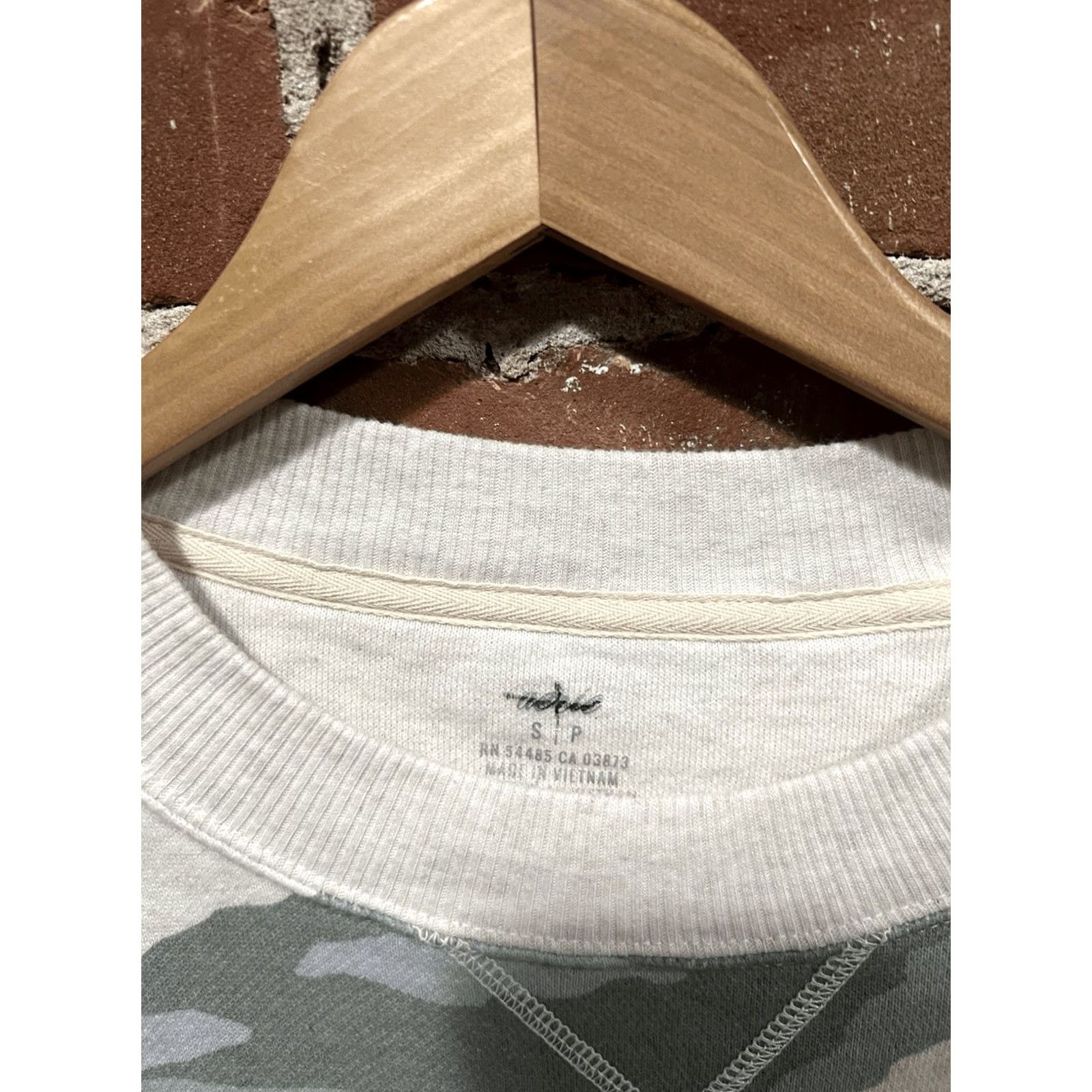 Vintage Aerie Womens Sweatshirt Pullover Long Sleeve Camouflage Green Size S Pullover Sweatshirt Womens Small Green Camouflage Pullover Size S / US 4 / IT 40 - 3 Thumbnail