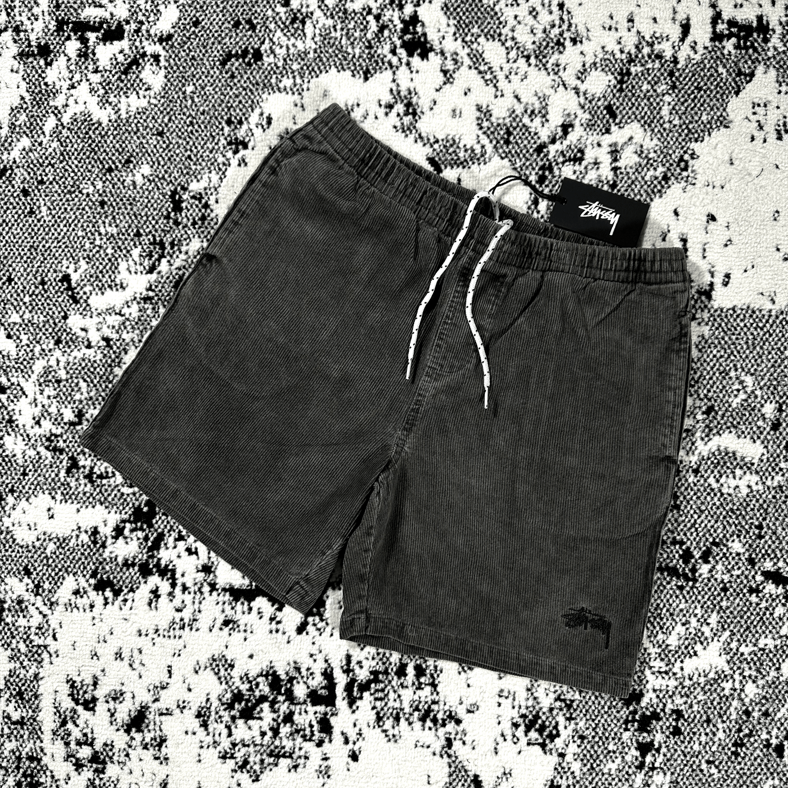 Stussy BRAND NEW STUSSY WIDE WALE CORD SHORTS CHARCOAL Size US 28 / EU 44 - 1 Thumbnail