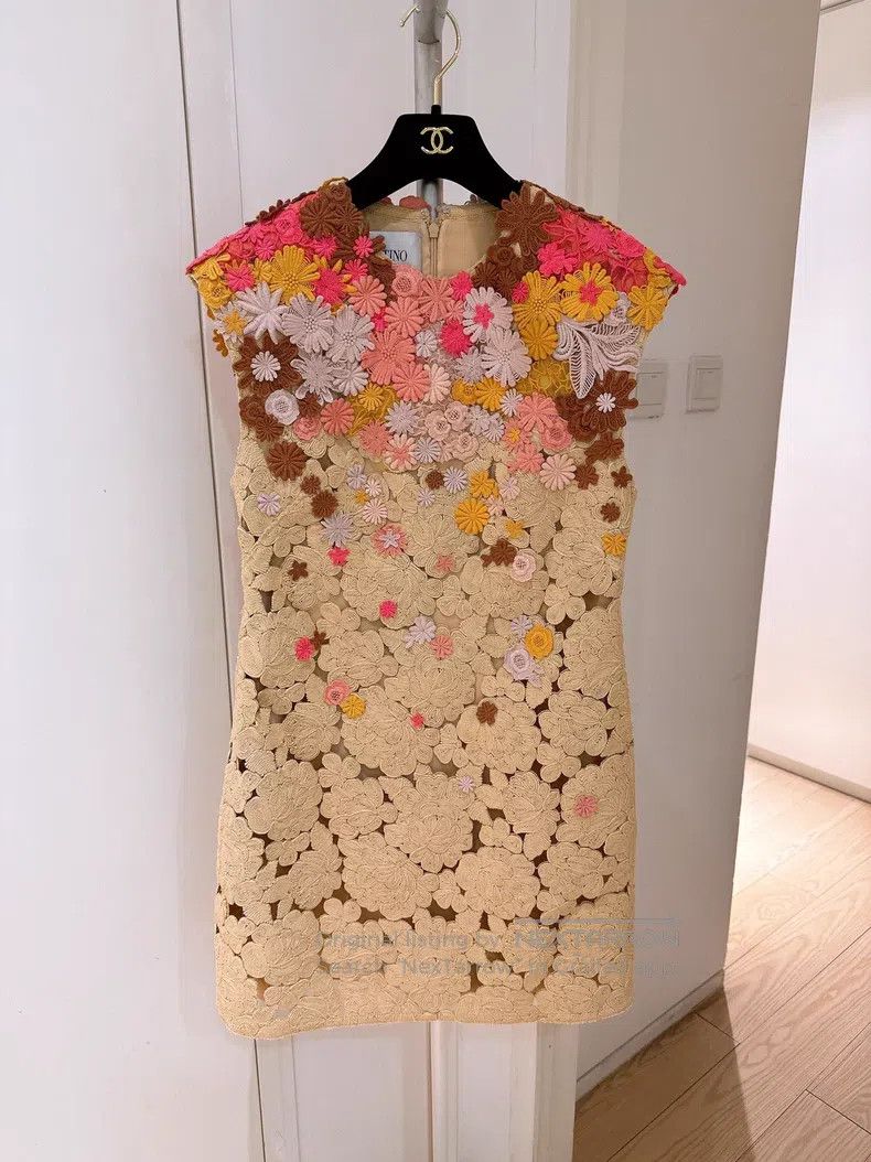 Valentino Valentino Heavy work lace flower embroidered dress | Grailed