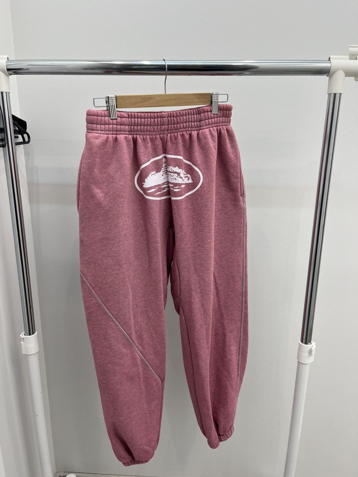 Corteiz Corteiz Front Logo Pink Cotton Sweatpants Size US 32 / EU 48 - 1 Thumbnail