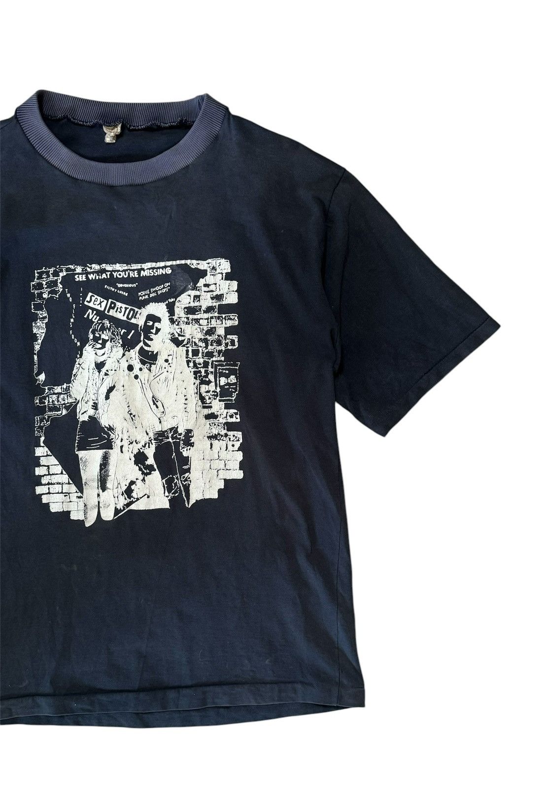 Band Tees × Vintage 90’s Sex Pistols Vintage T-shirt Sid & Nancy print tee Size US L / EU 52-54 / 3 - 4 Thumbnail