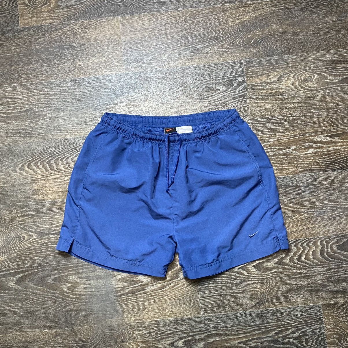 Nike NIKE VINTAGE SHORTS Size M Y2K swoosh Size US 32 / EU 48 - 1 Thumbnail