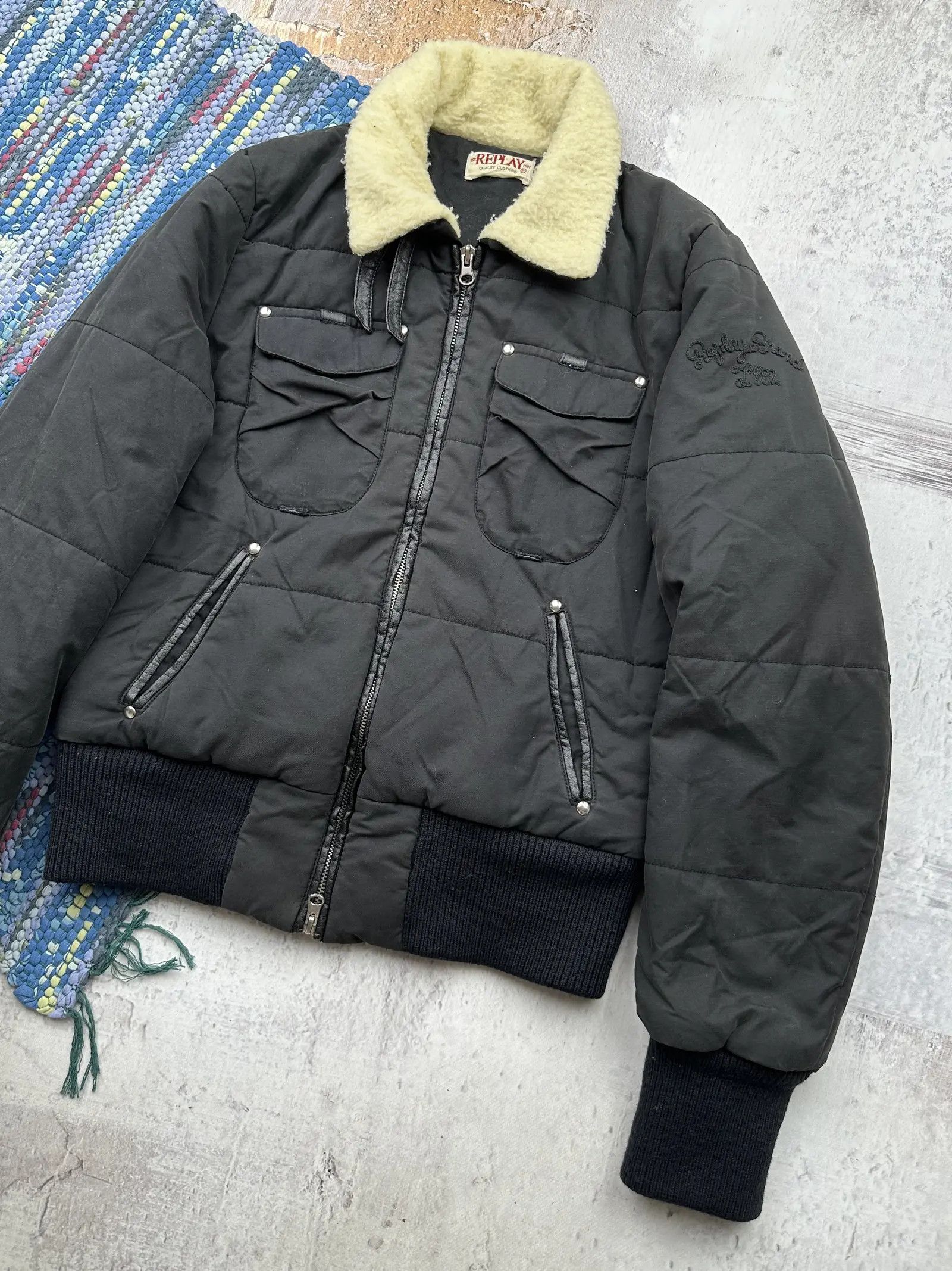 Japanese Brand Replay Vintage Bomber Jacket A250D15(313) Size US S / EU 44-46 / 1 - 3 Thumbnail