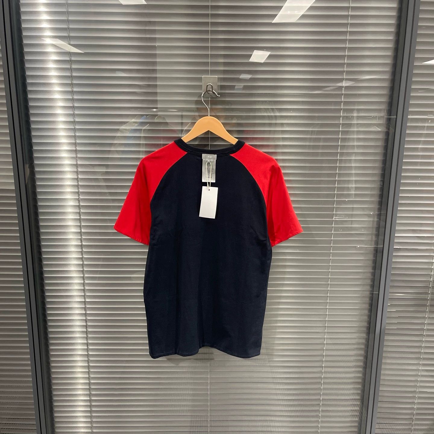 Dior Dior double-sided colorblocked T-shirt XS black/red Size XS / US 0-2 / IT 36-38 - 2 Thumbnail