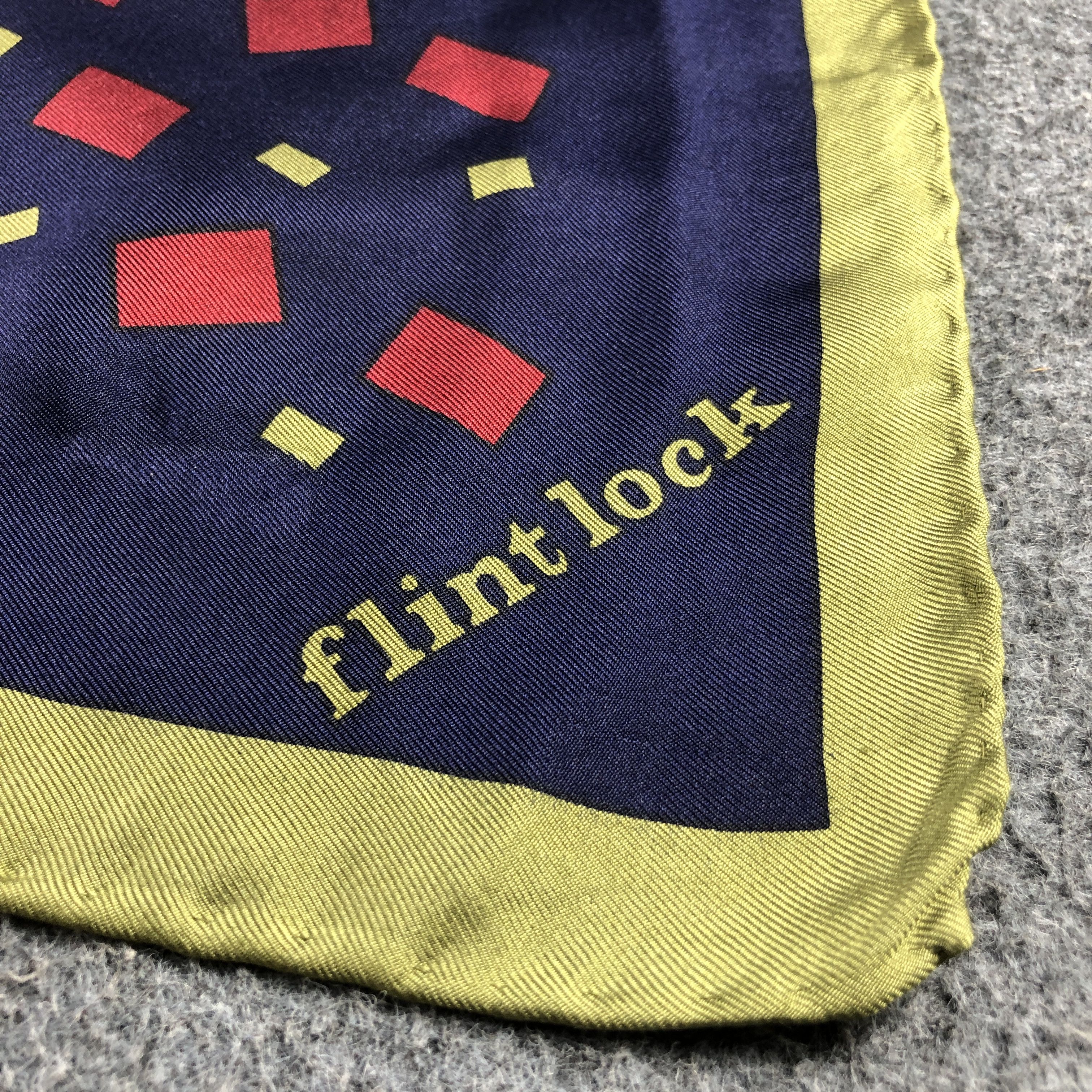 Vintage Flint Lock Hand Rolled Silk Scarf M1086 Size ONE SIZE - 4 Thumbnail