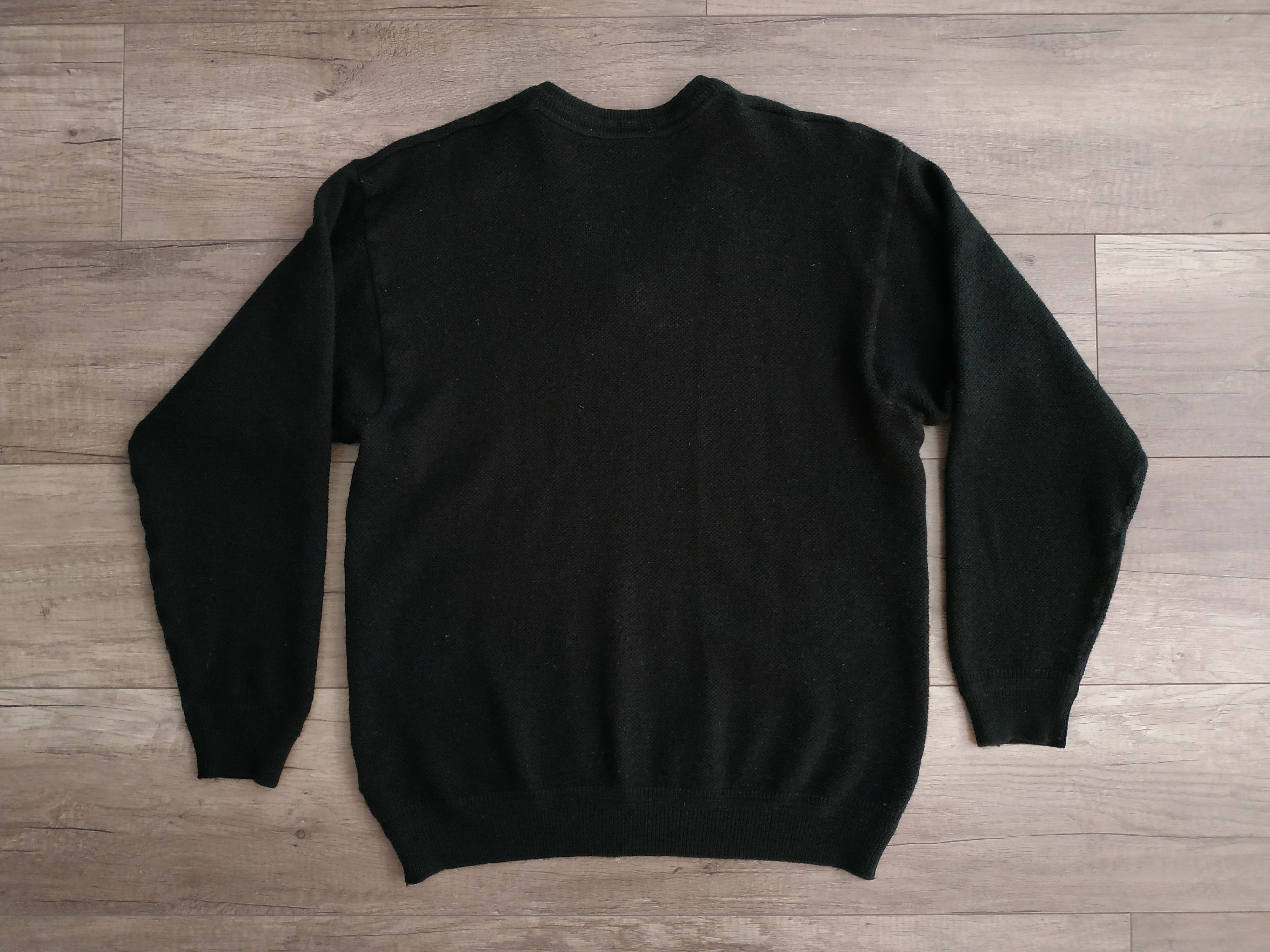 Lacoste × Vintage LACOSTE Men's Vintage Wool V-Neck Sweater, s. MEDIUM (6) Size US M / EU 48-50 / 2 - 6 Thumbnail