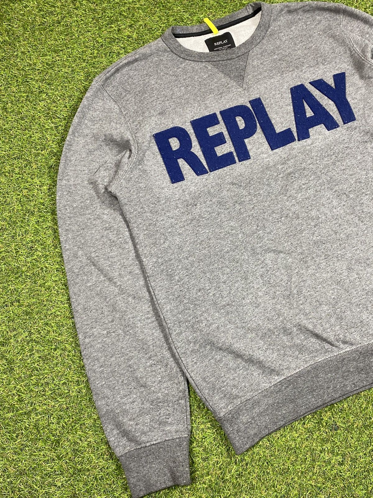 Replay Vintage Y2K Replay sweatshirt crewneck big logo size L Size US L / EU 52-54 / 3 - 1 Thumbnail