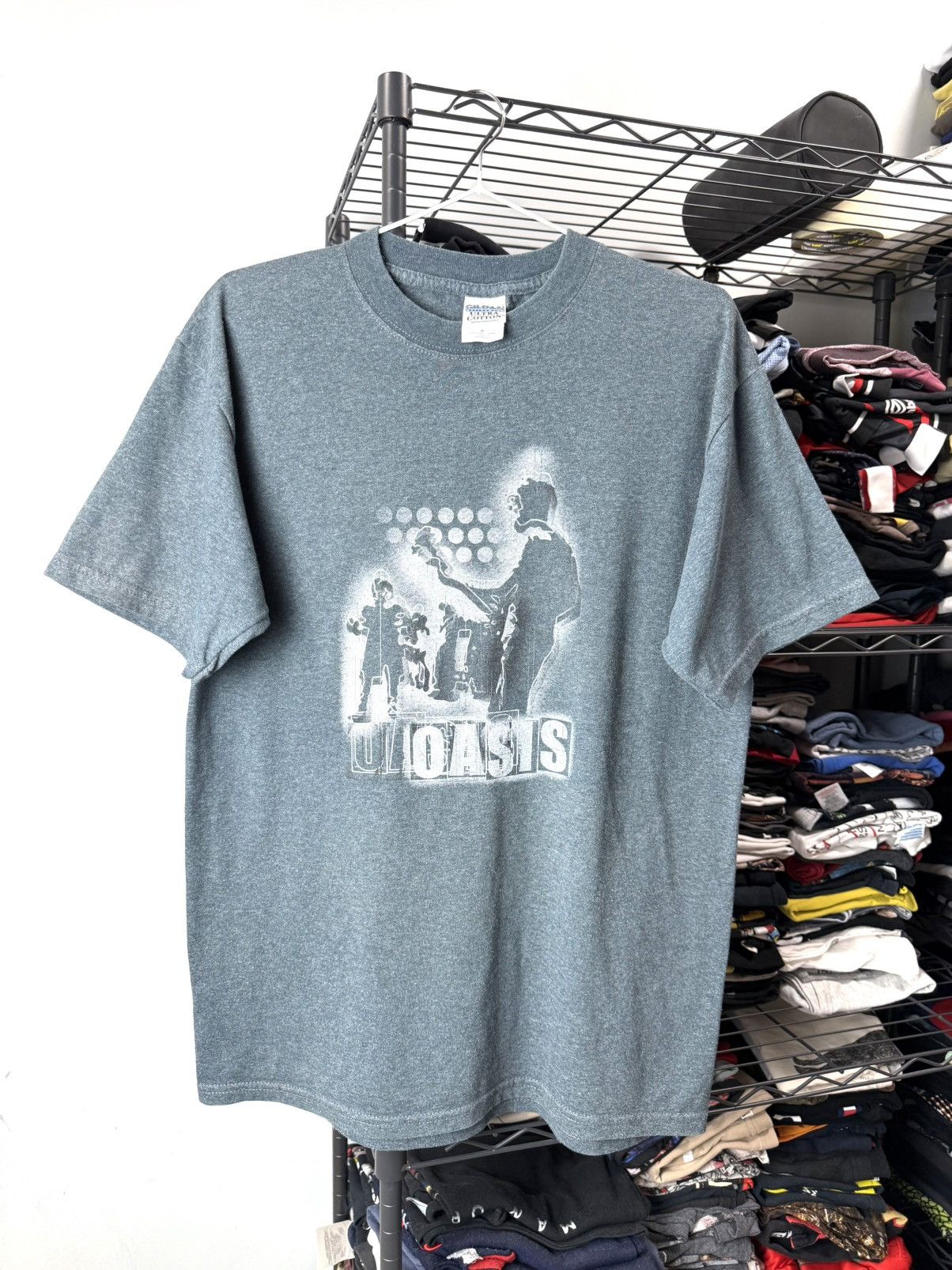Band Tees Vintage 2000’s Oasis Band Rock T Shirt Size US M / EU 48-50 / 2 - 1 Thumbnail
