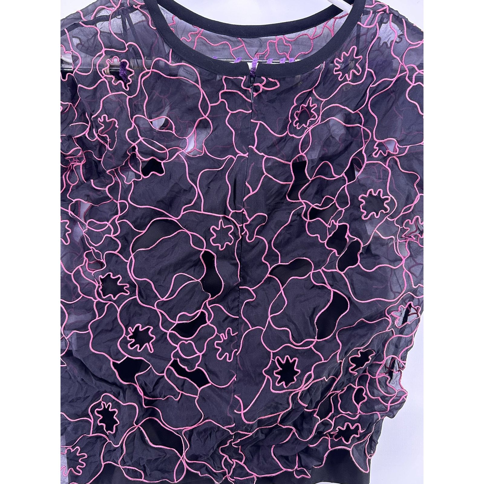 Diane von Furstenberg Diane von Furstenberg Sheer Silk Black & Pink Size10 Blouse Size L / US 10 / IT 46 - 4 Thumbnail