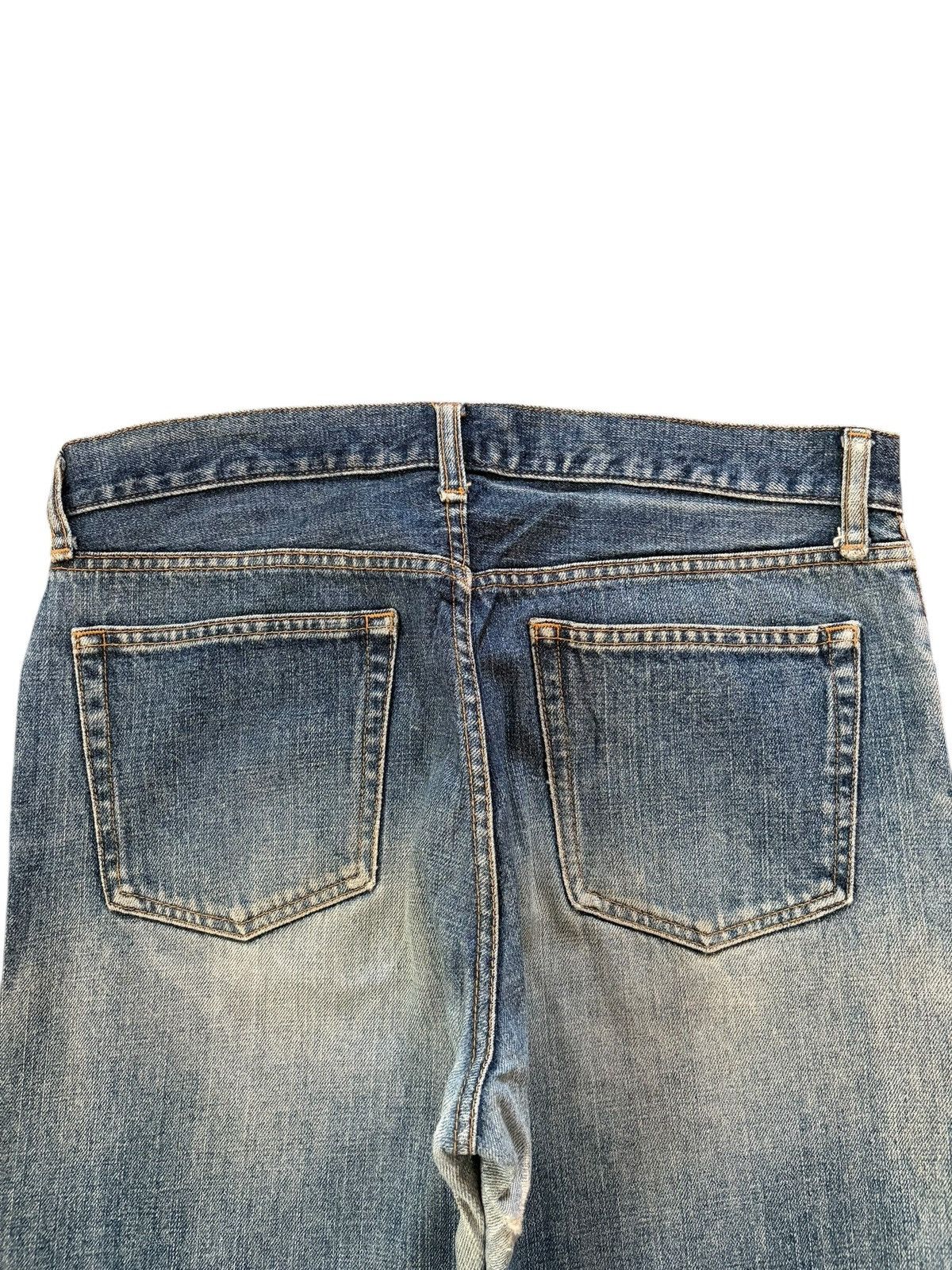 Uniqlo Vintage Japanese Uniqlo Faded Wash Distress Loose Jeans Size US 33 - 4 Thumbnail
