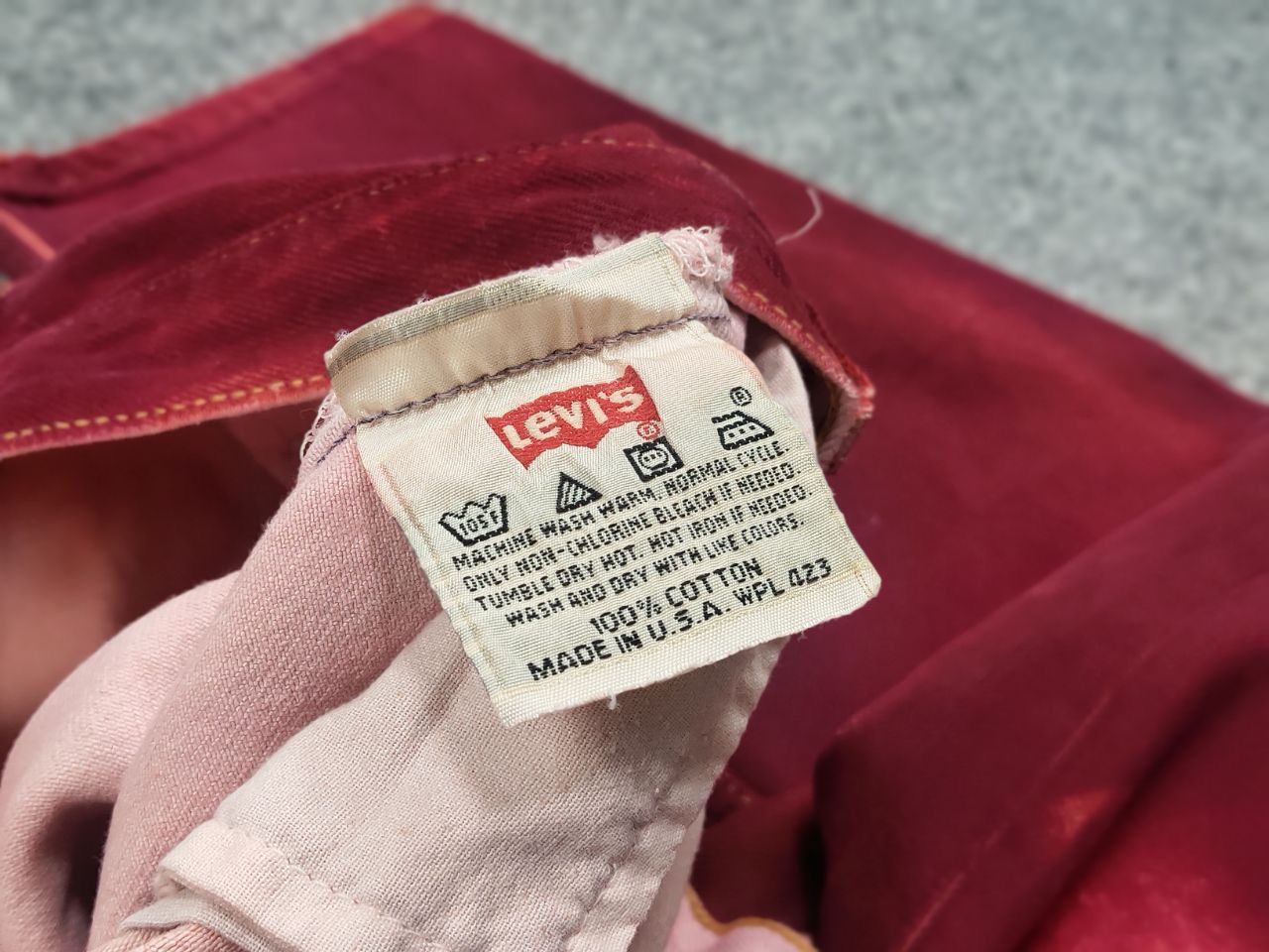 Levi's Vintage 90's Levis 501 DIstressed Denim Paint Red Jeans Size US 29 - 18 Thumbnail