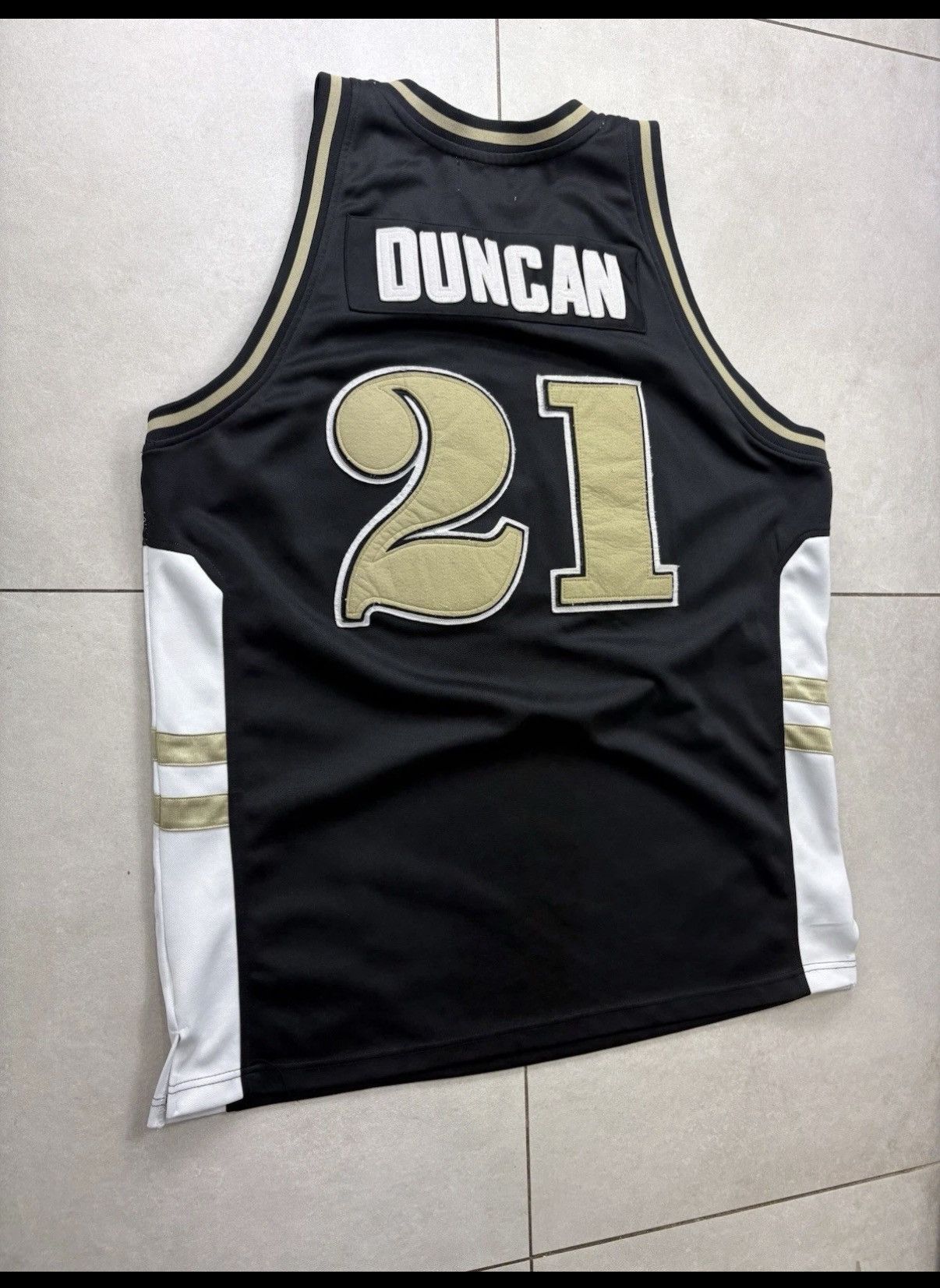 Other Vintage Tim Duncan #21 Wake Forest Jersey Spurs Legend Size US L / EU 52-54 / 3 - 8 Thumbnail