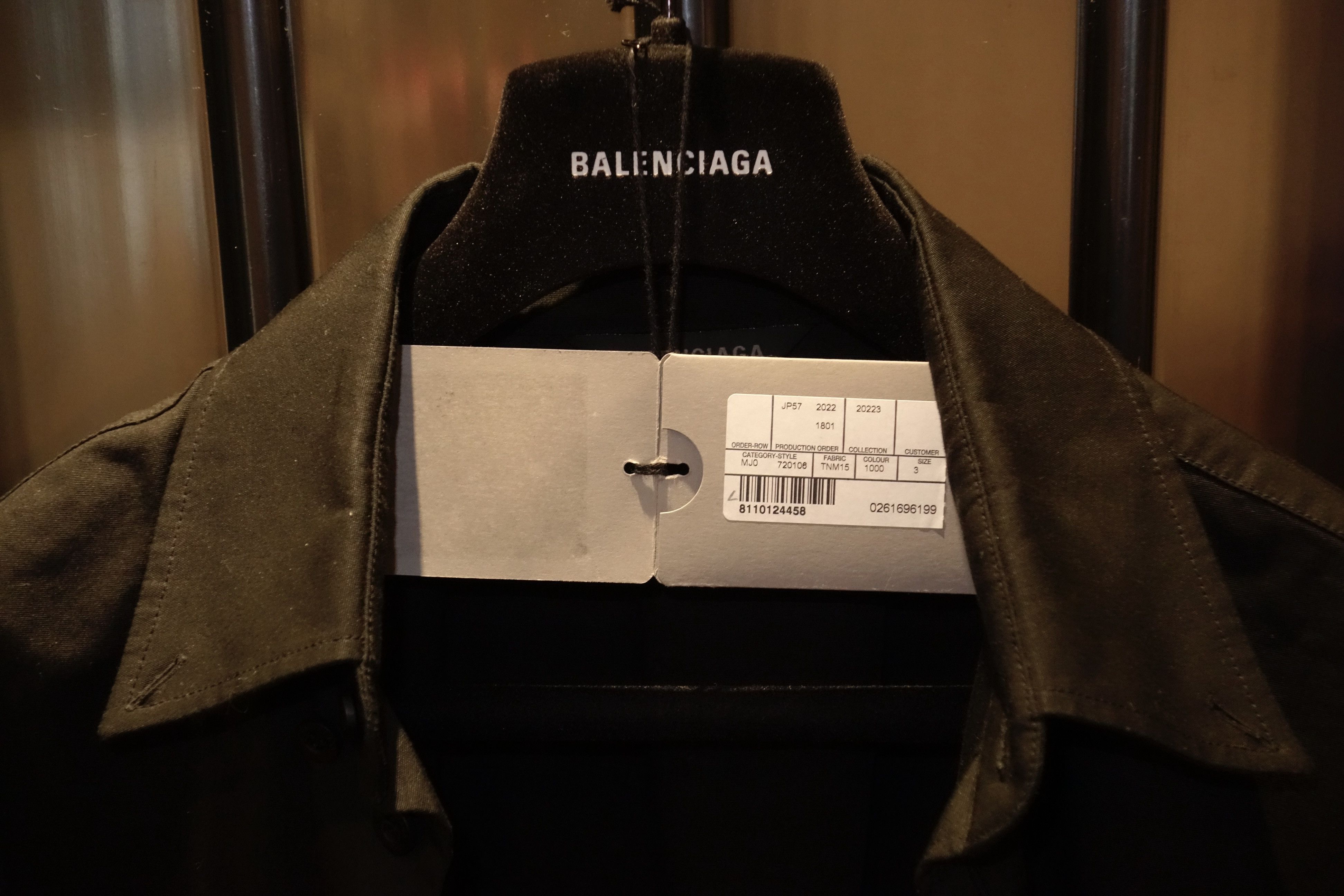 Balenciaga '360 Degree' Winter 022 oversized button down shirt Size US XL / EU 56 / 4 - 18 Thumbnail