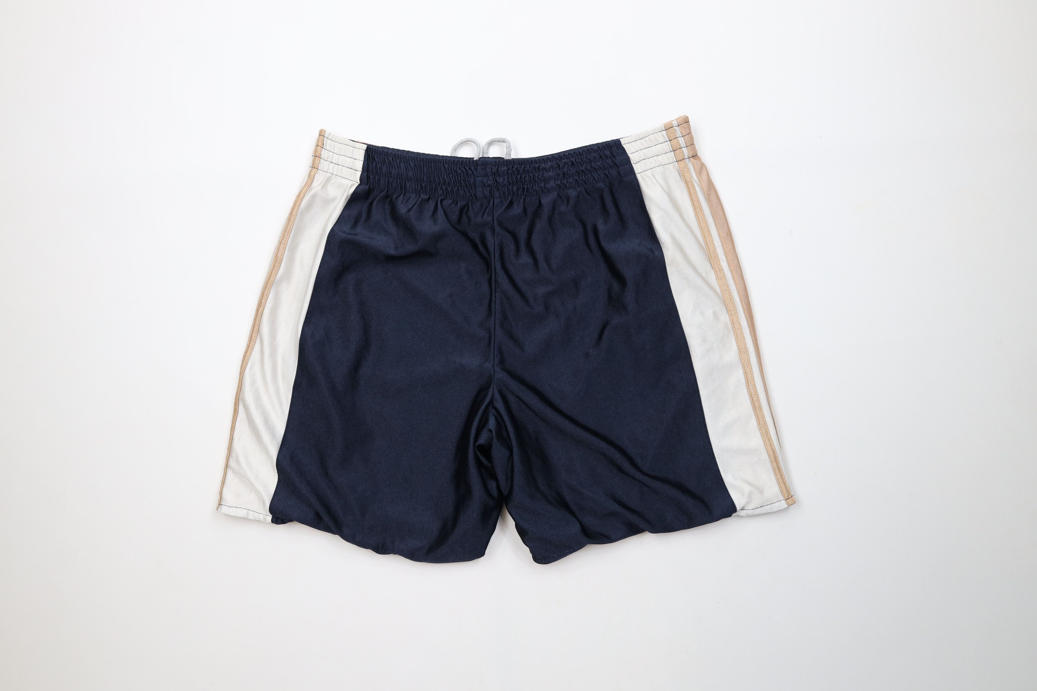 Vintage Vintage 90s Streetwear Reversible Above Knee Gym Shorts Size US 34 / EU 50 - 16 Thumbnail