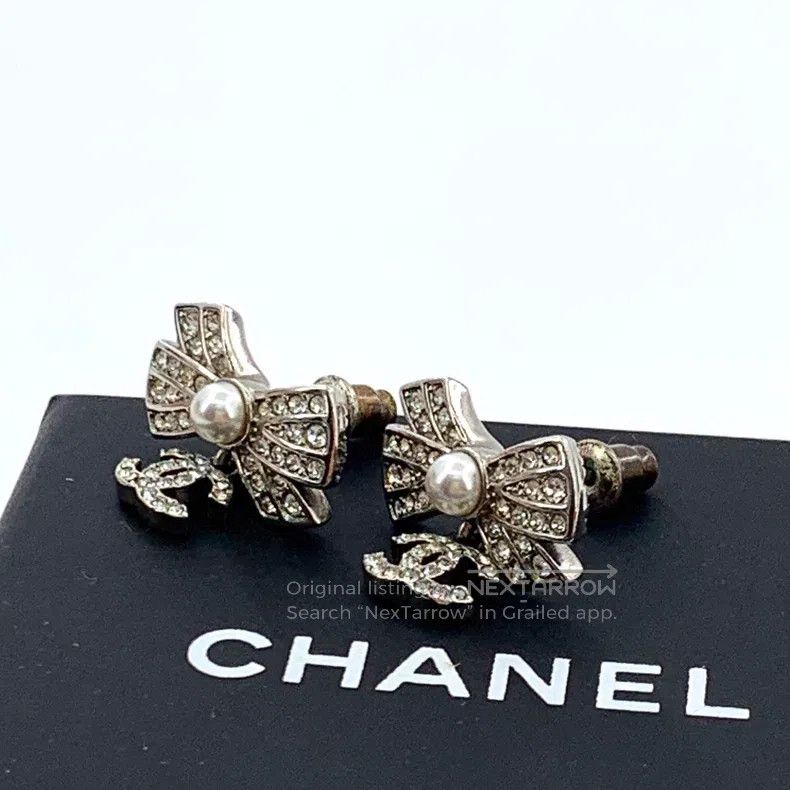 Chanel Chanel Silver bow double C diamond stud earrings Size ONE SIZE - 2 Thumbnail