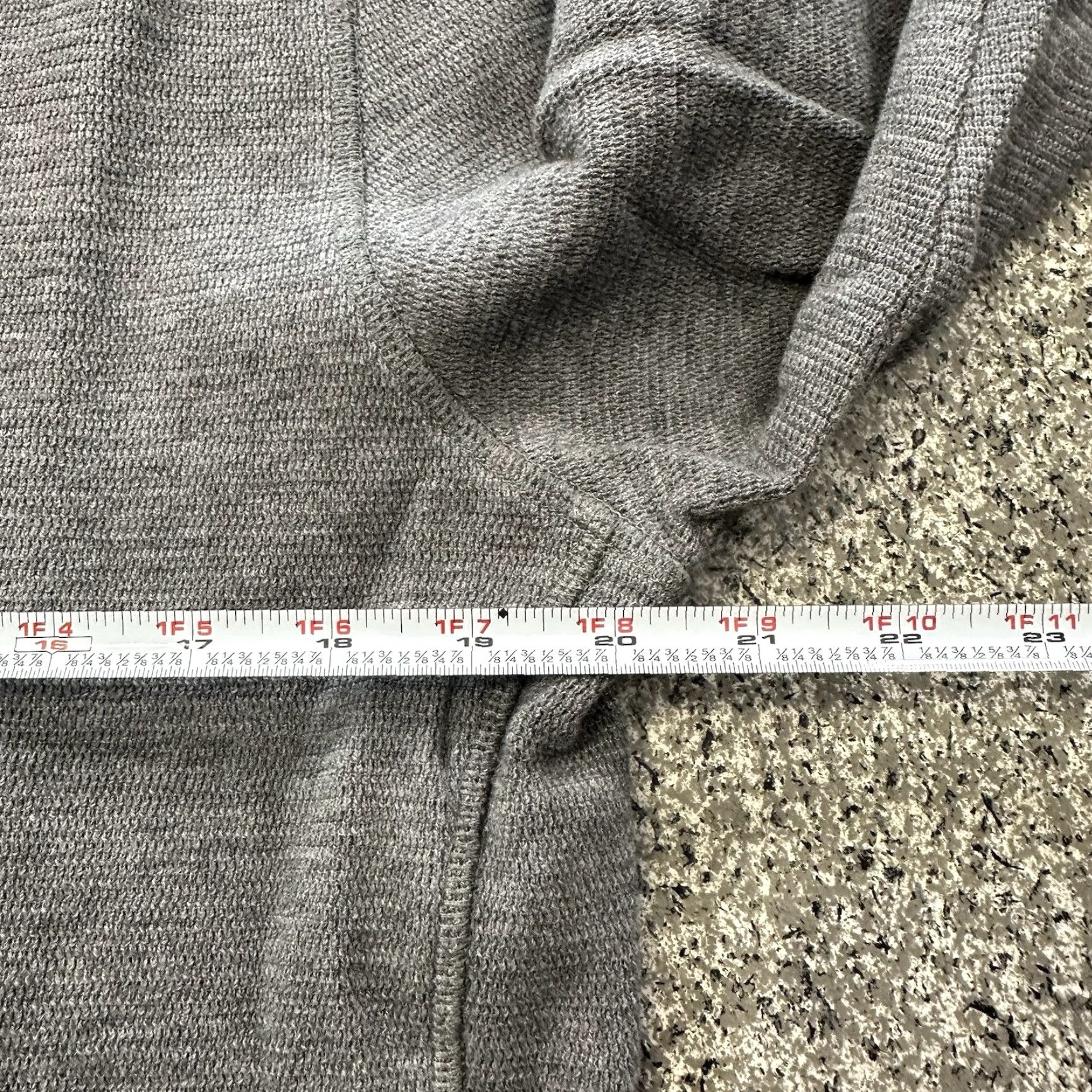 Hugo Boss HUGO BOSS Sweatshirt Pullover 1/4 Zip Mock Neck Mens L Gray Size US L / EU 52-54 / 3 - 4 Thumbnail