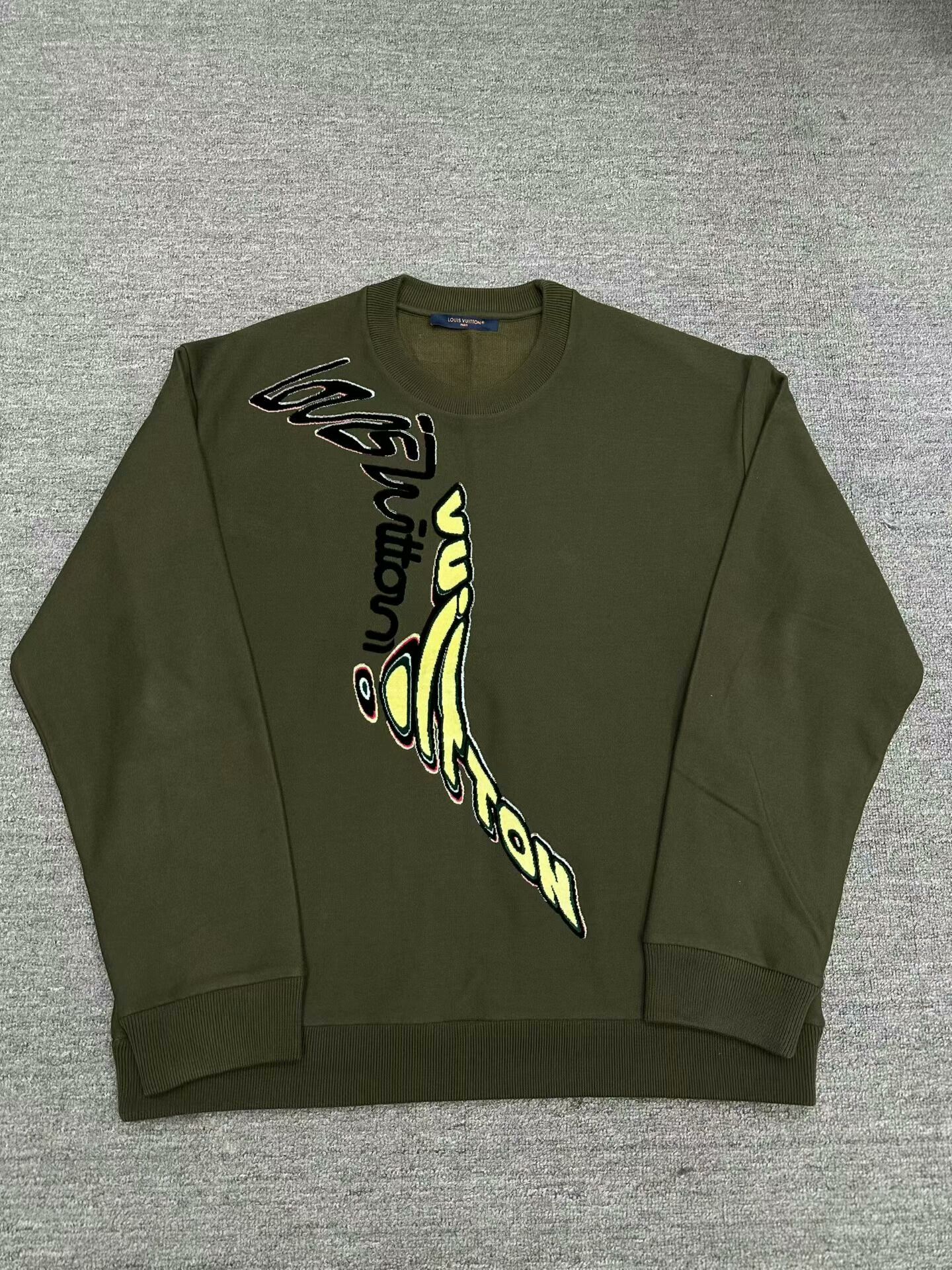 Louis Vuitton louis vuitton twisted logo sweatshirt xxl Size US XXL / EU 58 / 5 - 1 Thumbnail