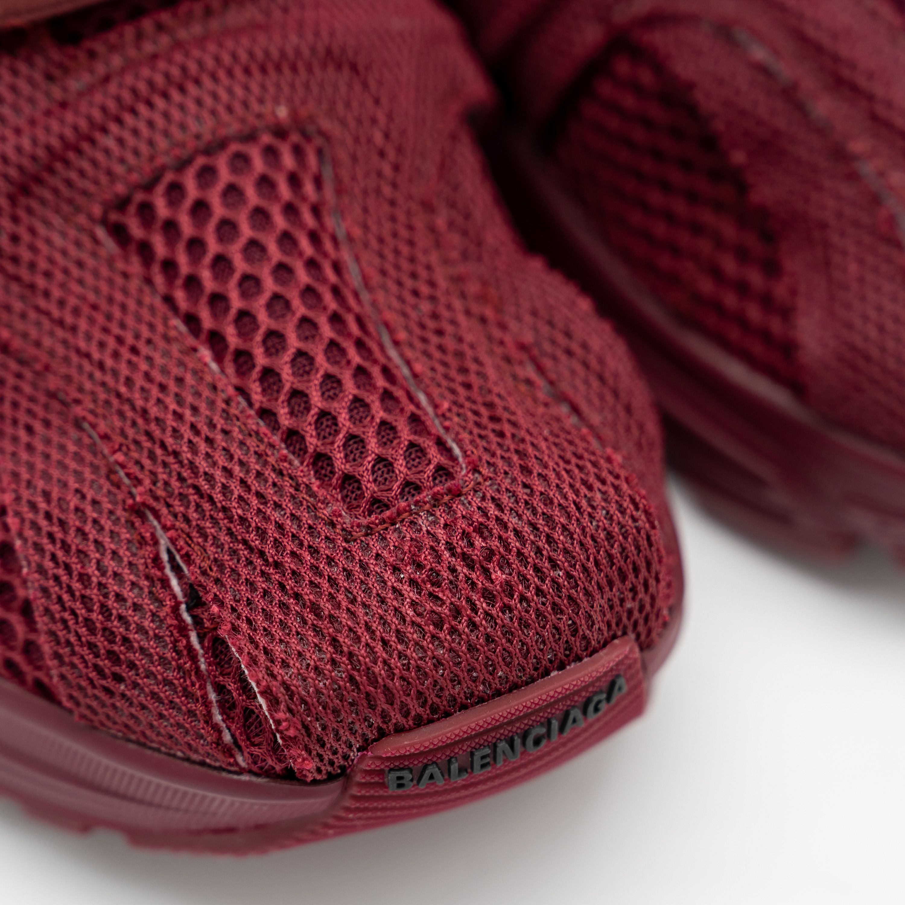 Balenciaga 39 EU / 9 US Balenciaga Phantom Sneakers Burgundy Mesh Size US 9 / IT 39 - 7 Thumbnail