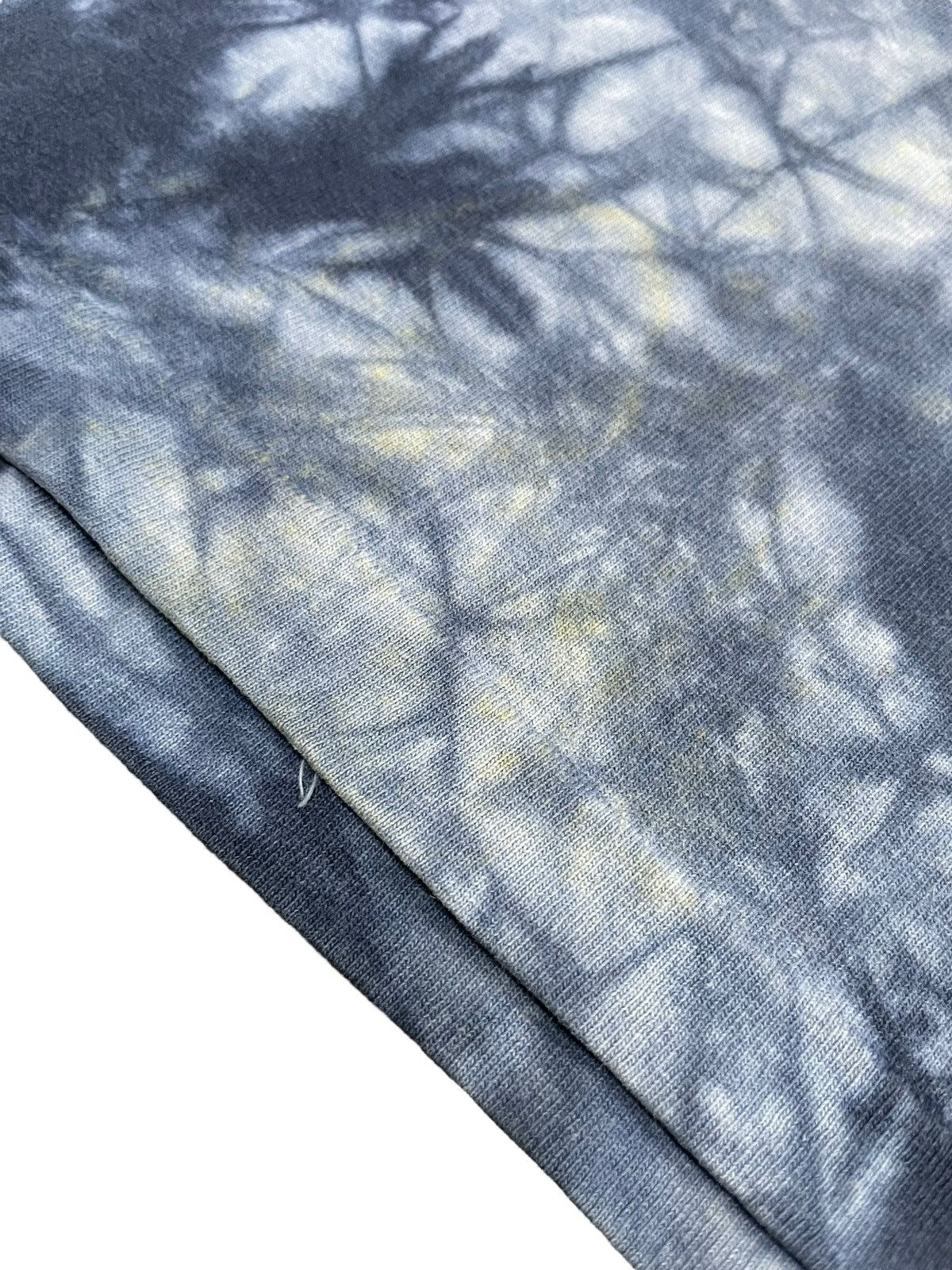 Band Tees Vintage & Rare 90’s The Who Liquid Blue Tie Dye Tshirt Size US M / EU 48-50 / 2 - 5 Thumbnail