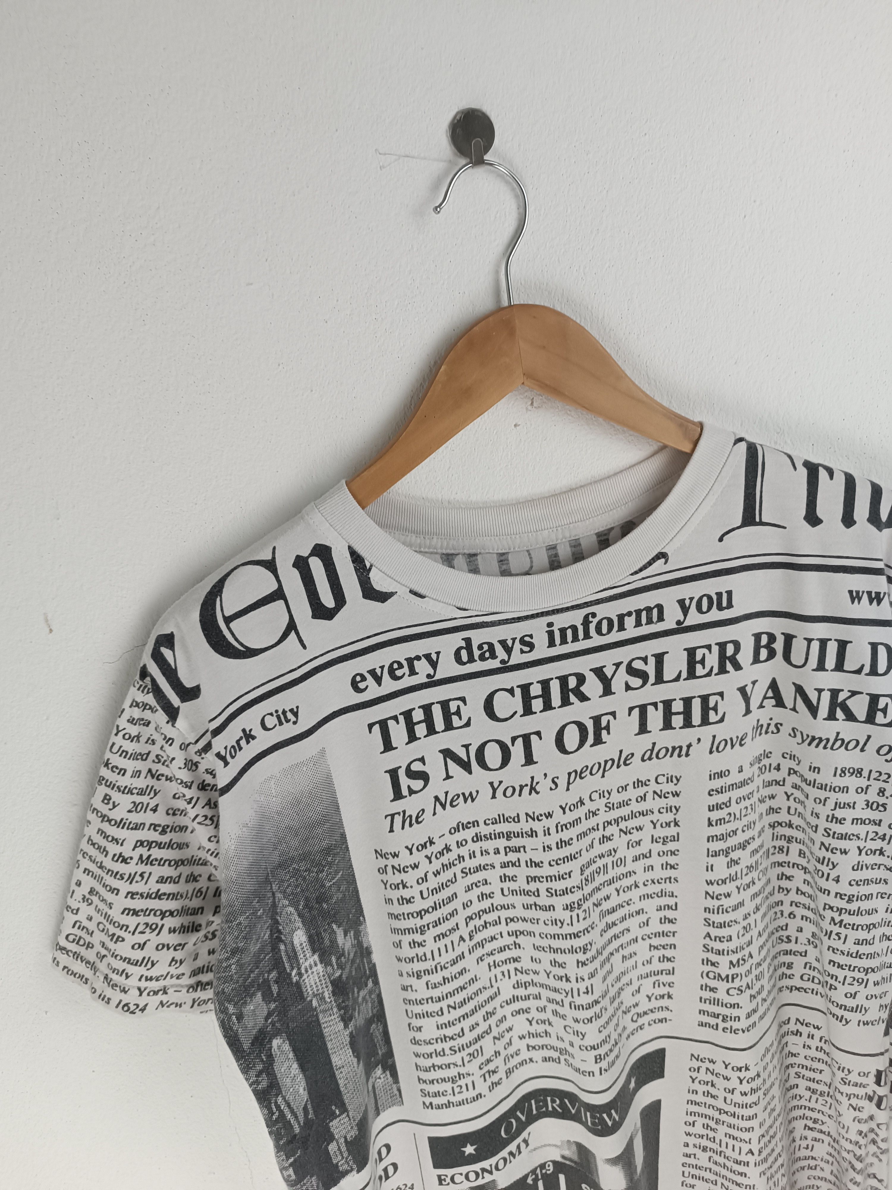 Other VINTAGE NEWSPAPER PAGE DESIGN PUNK SEDITIONARIES SEX PISTOLS Size US M / EU 48-50 / 2 - 5 Thumbnail