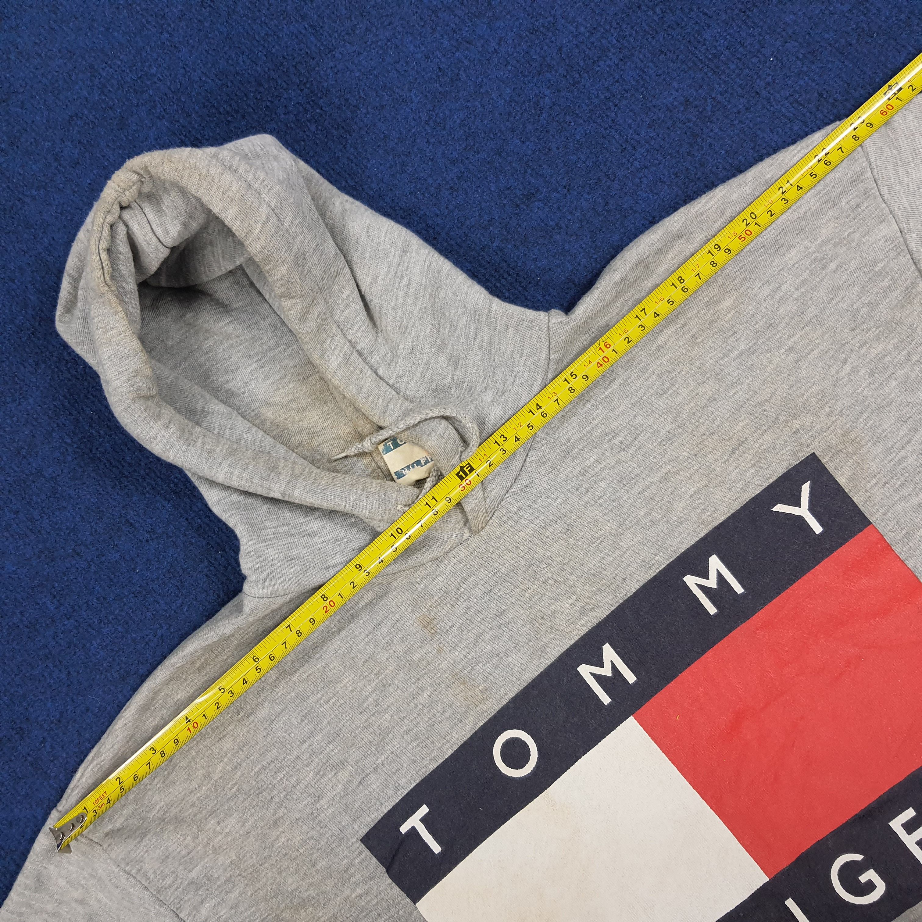 Tommy Hilfiger × Vintage Vintage Tommy Hilfiger Big Logo Hoodie Size US L / EU 52-54 / 3 - 8 Thumbnail