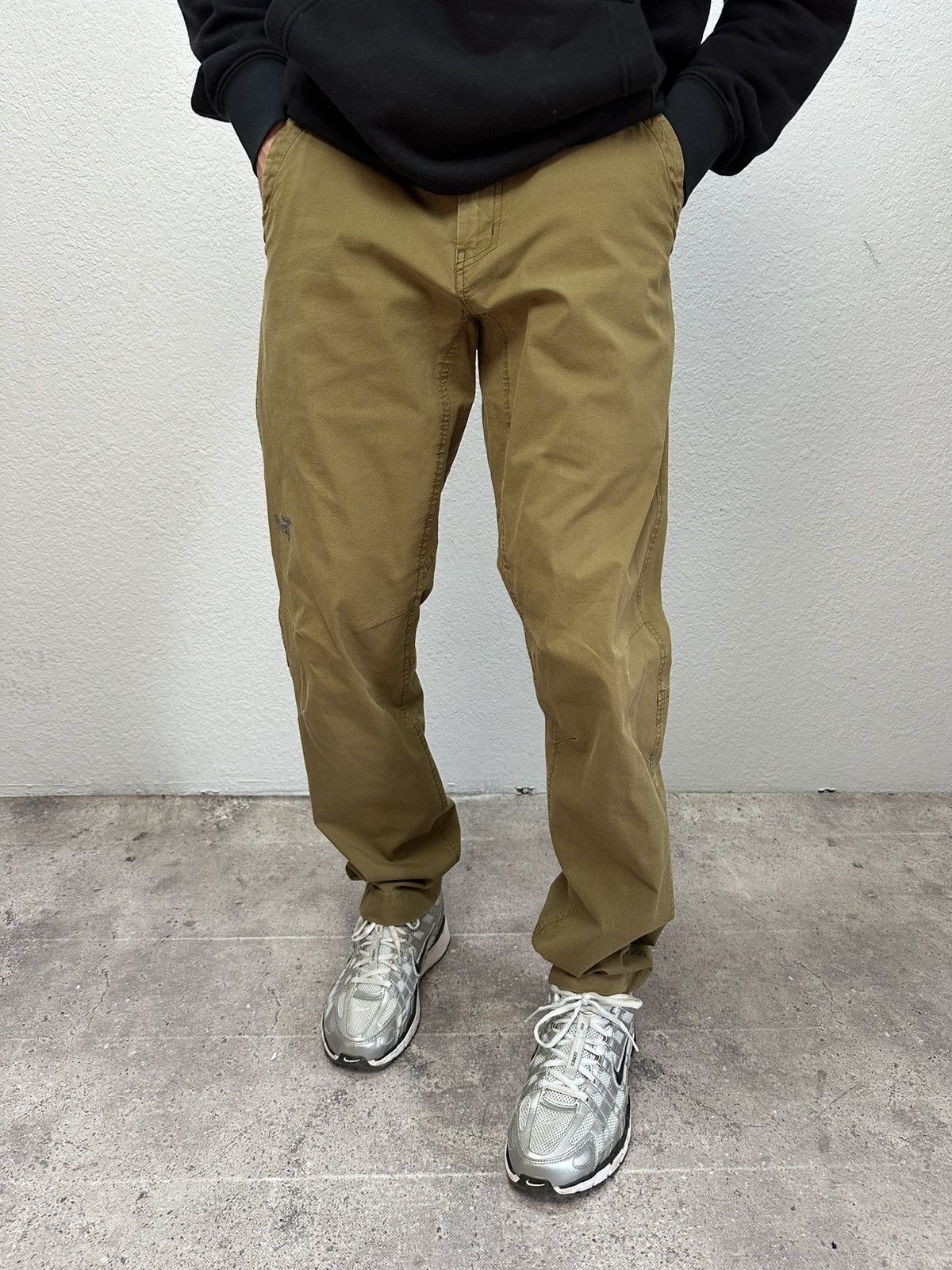 Arc'teryx Vintage Arc’teryx Pants Embroidered Logo Y2K Gorpcore Size US 32 / EU 48 - 2 Thumbnail