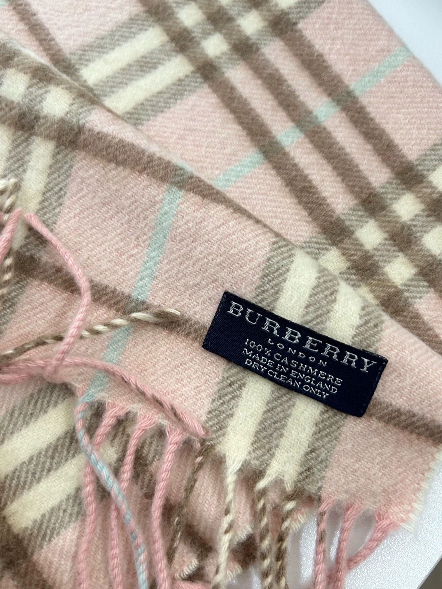 Burberry Burberry check print plush scarf candy pink 99 New Size ONE SIZE - 3 Thumbnail